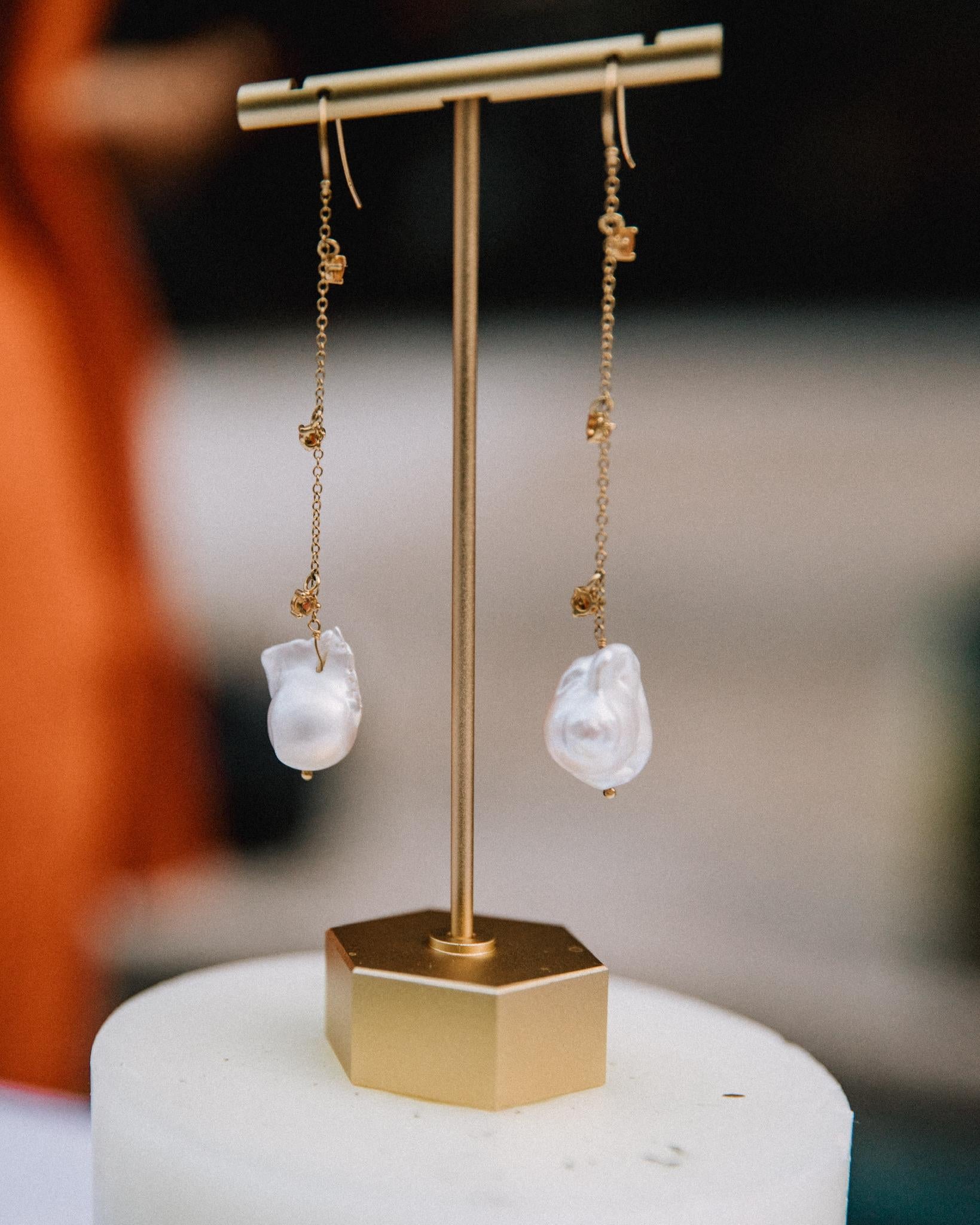 Citrine Pearl Drop Chain Earring For Sale 3