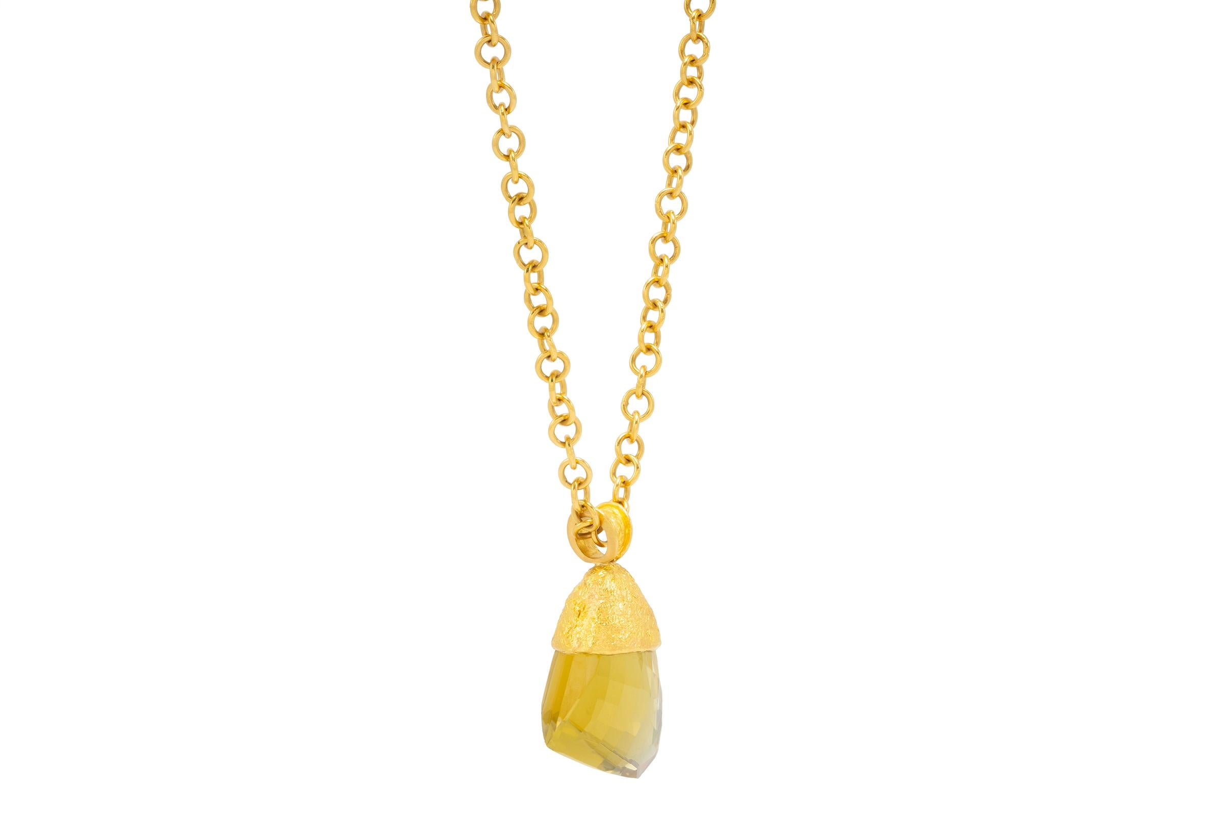 Citrine Pendant in 22k Gold, by Tagili In New Condition For Sale In New York, NY