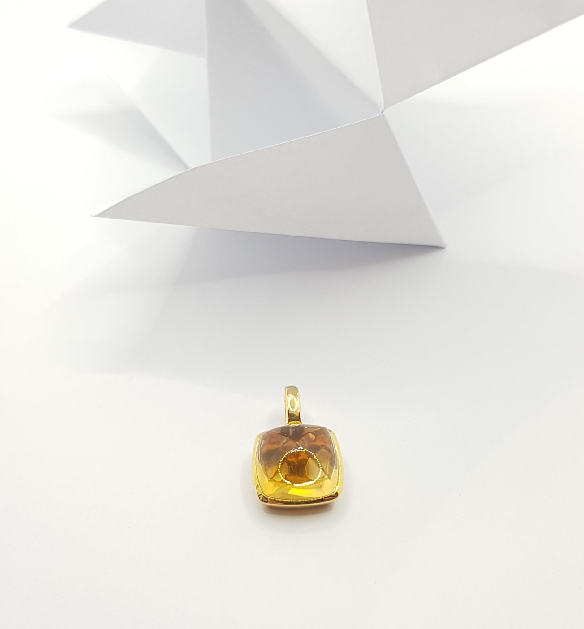 Citrine Pendant Set in 18 Karat Gold Settings For Sale 2