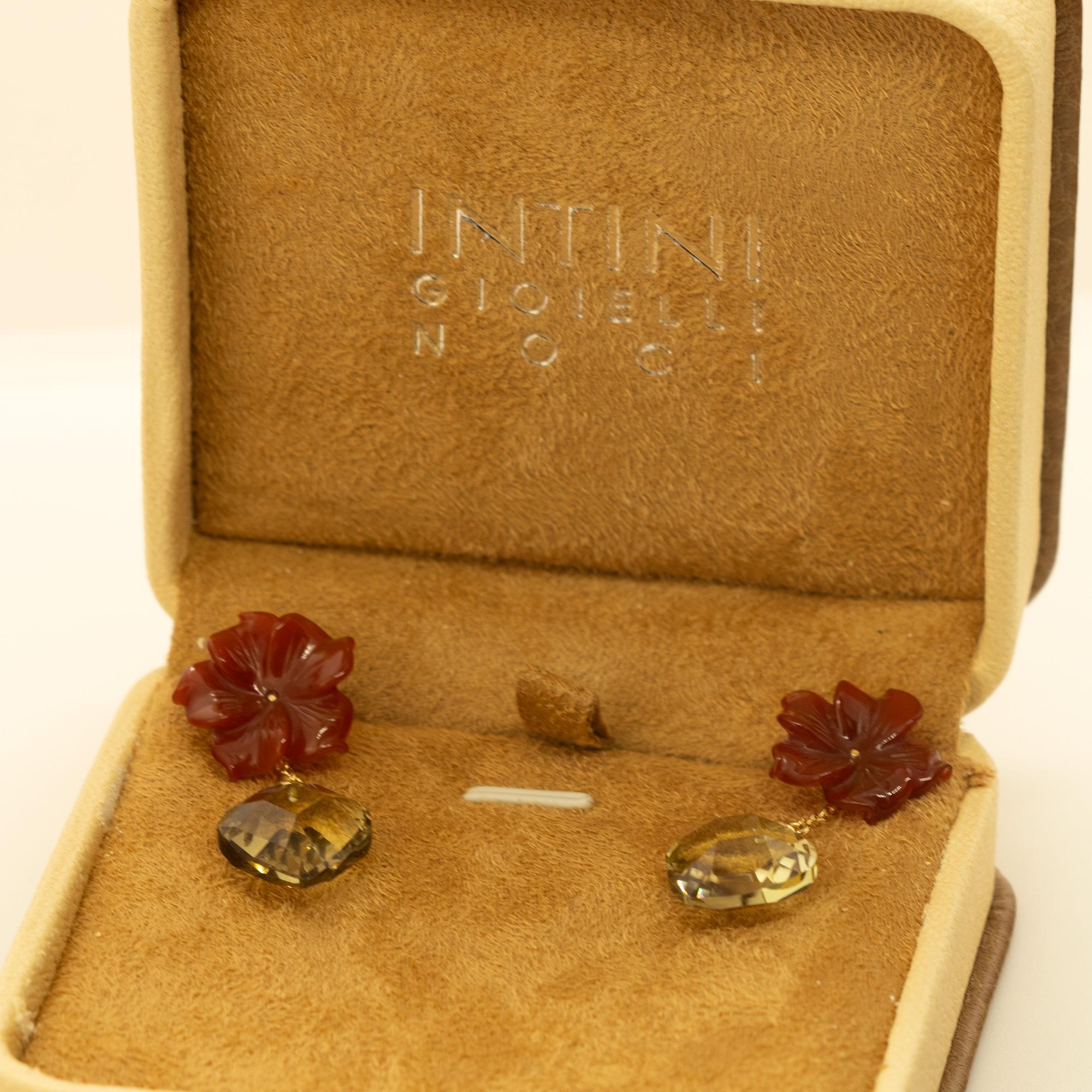 Boucles d'oreilles en goutte en or 18 carats avec citrine, quartz, agate brune et cœurs modernes en forme de fleur Pour femmes en vente