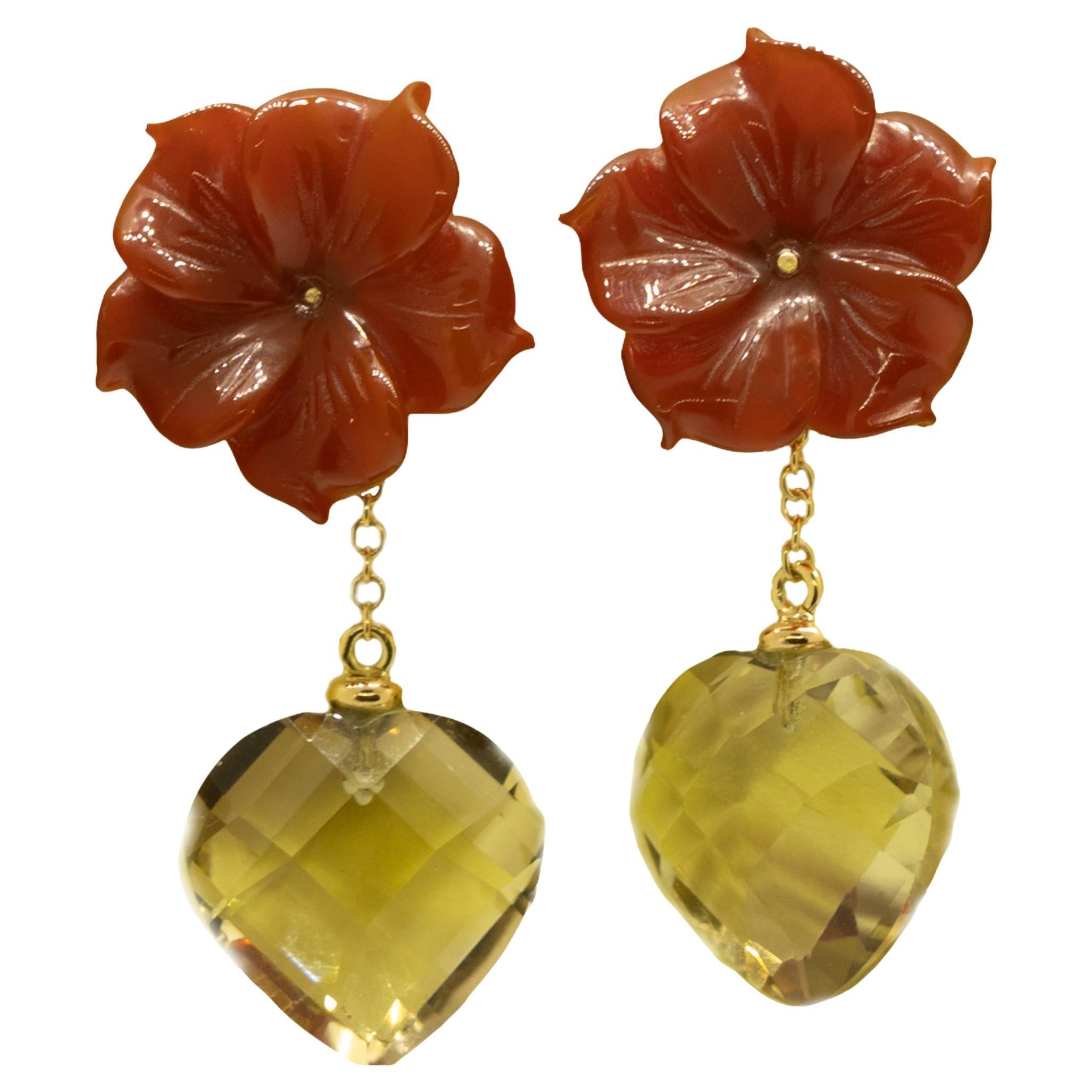Boucles d
oreilles en goutte en or 18 carats avec citrine, quartz, agate brune et cœurs modernes en forme de fleur