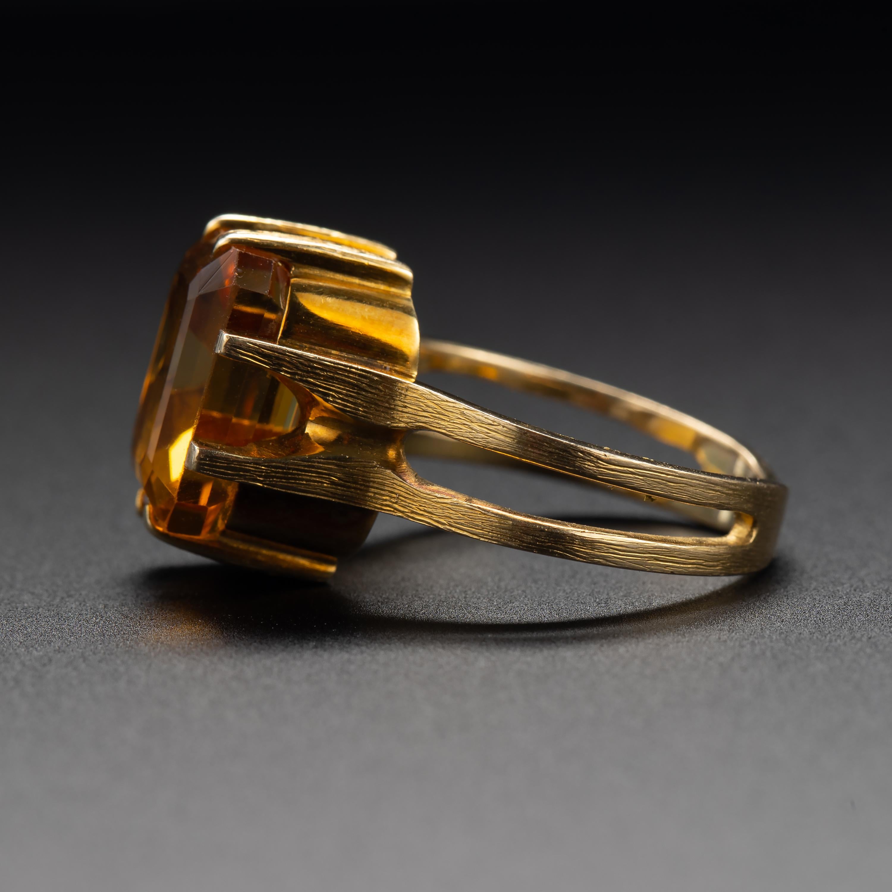 Modernist Citrine Ring of Superior Quality and Depth Midcentury