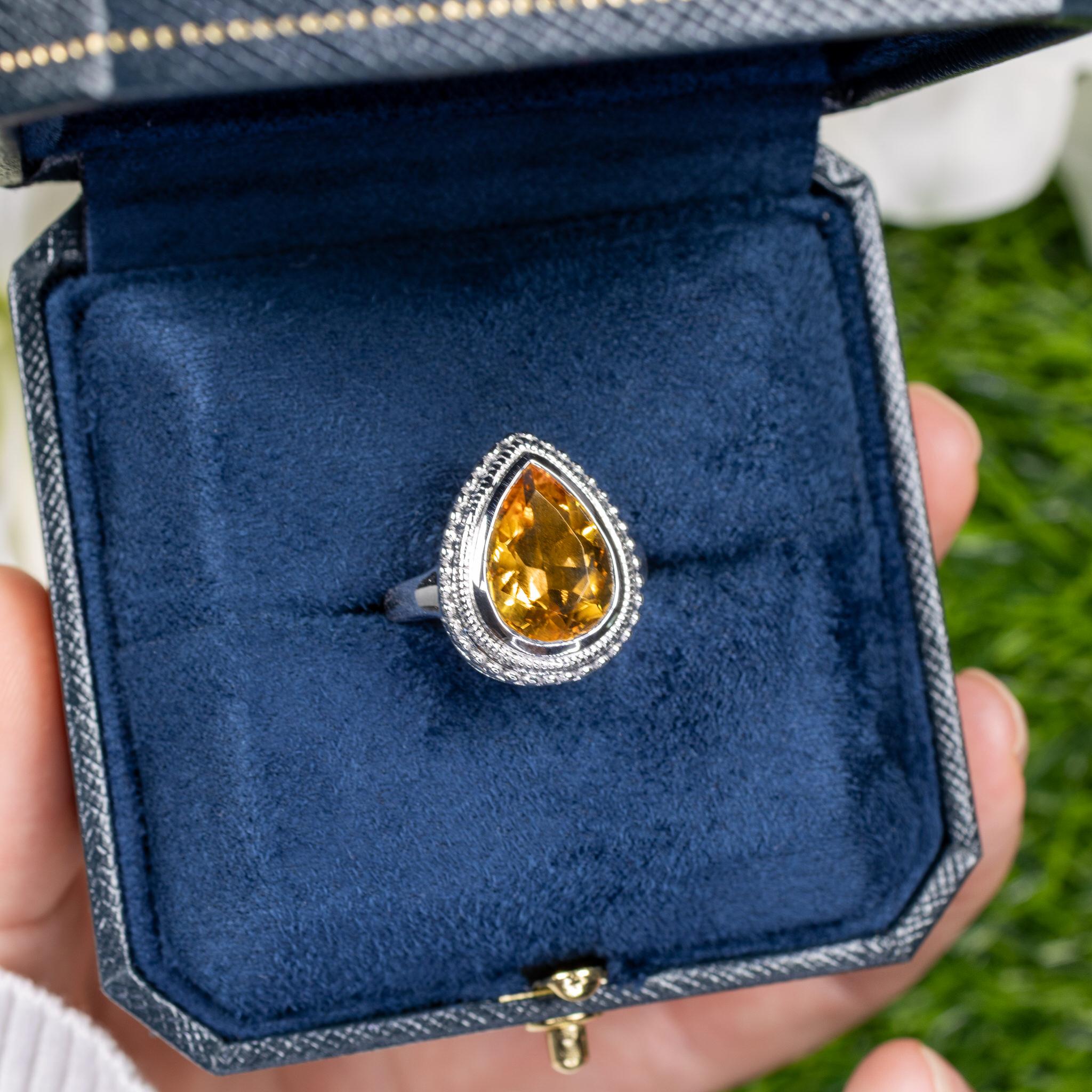 Taille poire Bague Citrine Taille Poire 4.38 Carats Argent Sterling en vente