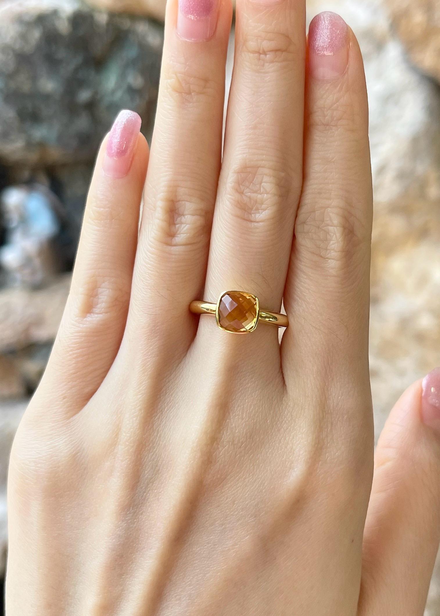 Citrine 1.23 carats Ring se in 14K Gold Settings

Width:  0.8 cm 
Length: 0.8 cm
Ring Size: 55
Total Weight: 3.62 grams


