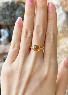 Citrine Ring se in 14K Gold Settings