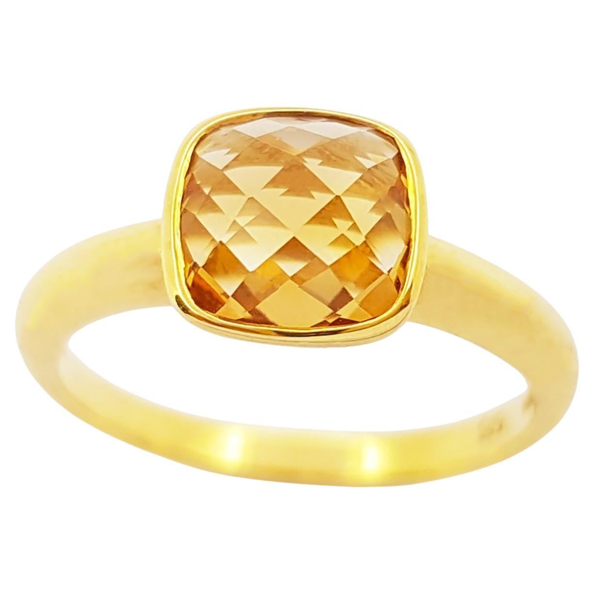 Anillo de Citrino en engaste de Oro de 14K