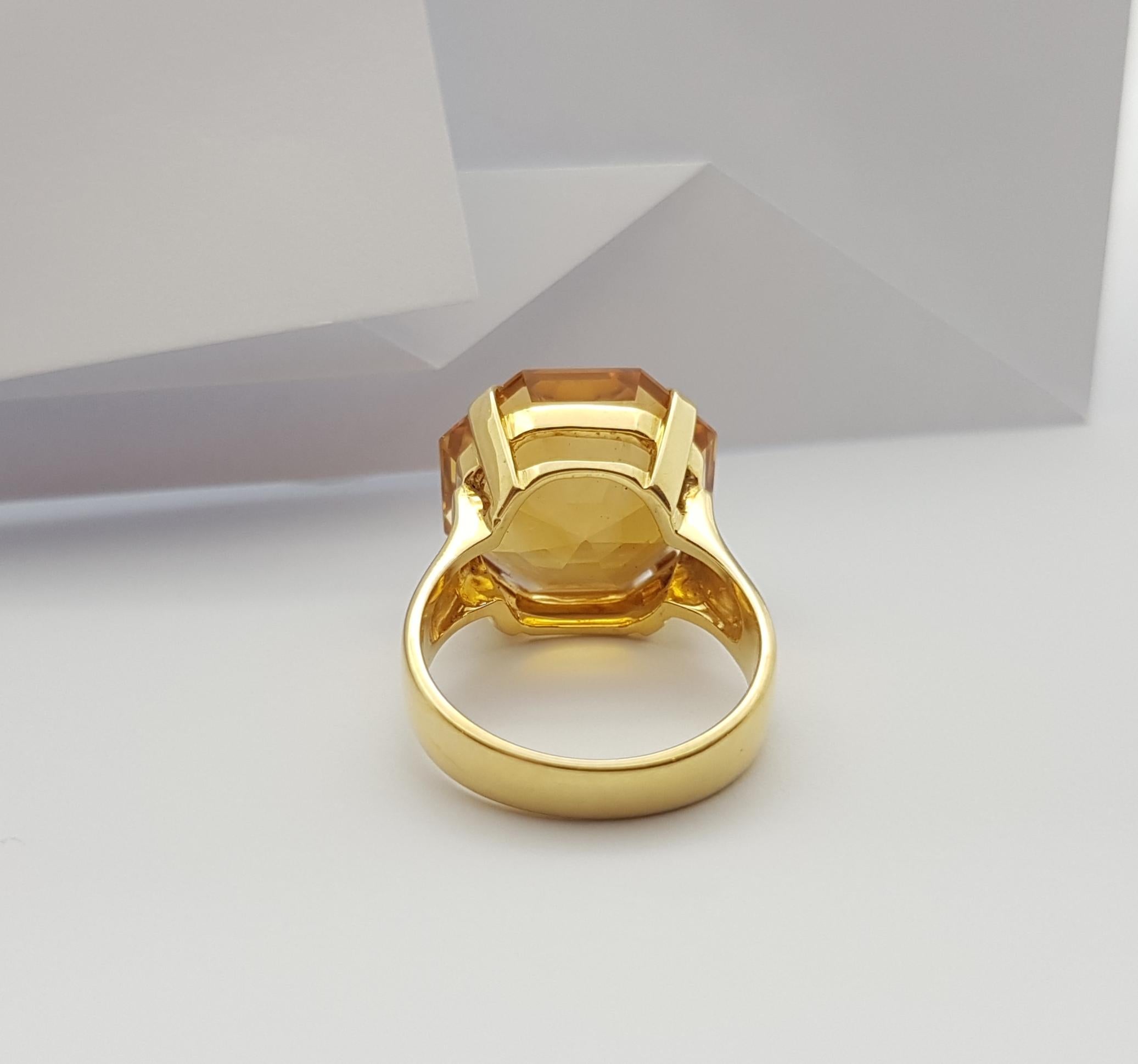 Citrine Ring Set in 14 Karat Gold Settings For Sale at 1stDibs