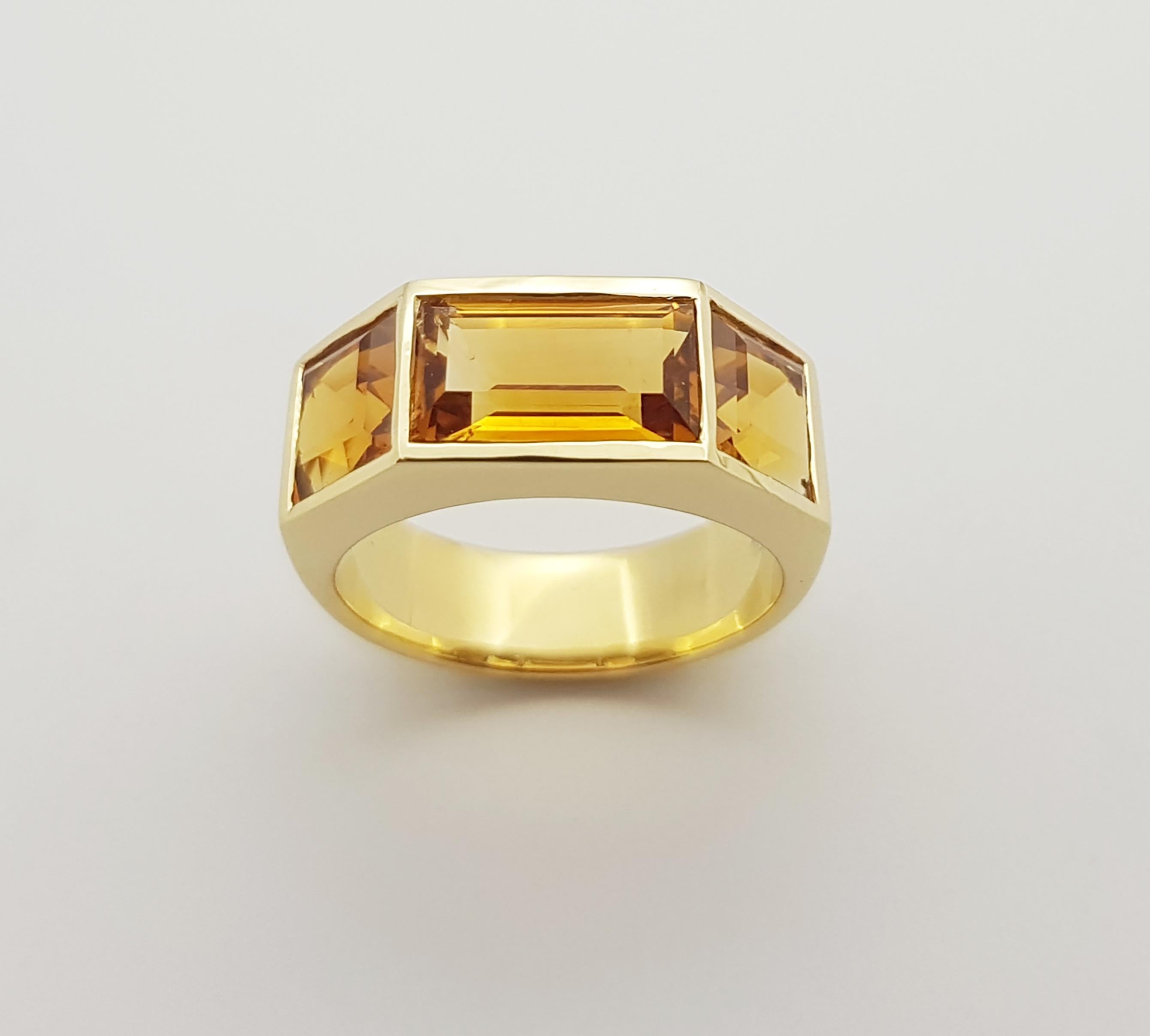 Citrine Ring Set in 18 Karat Gold Settings For Sale 1