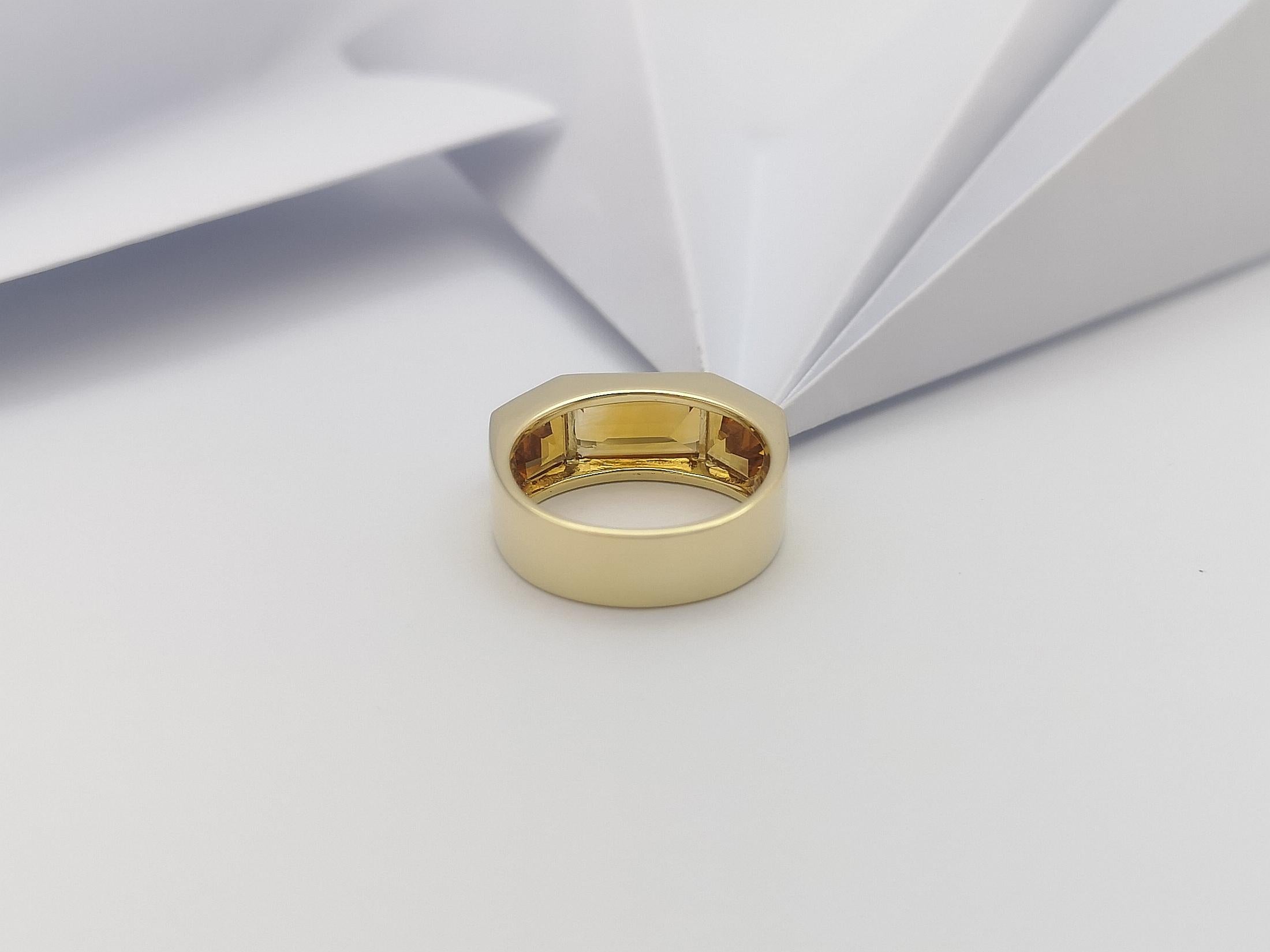 Citrine Ring Set in 18 Karat Gold Settings For Sale 3