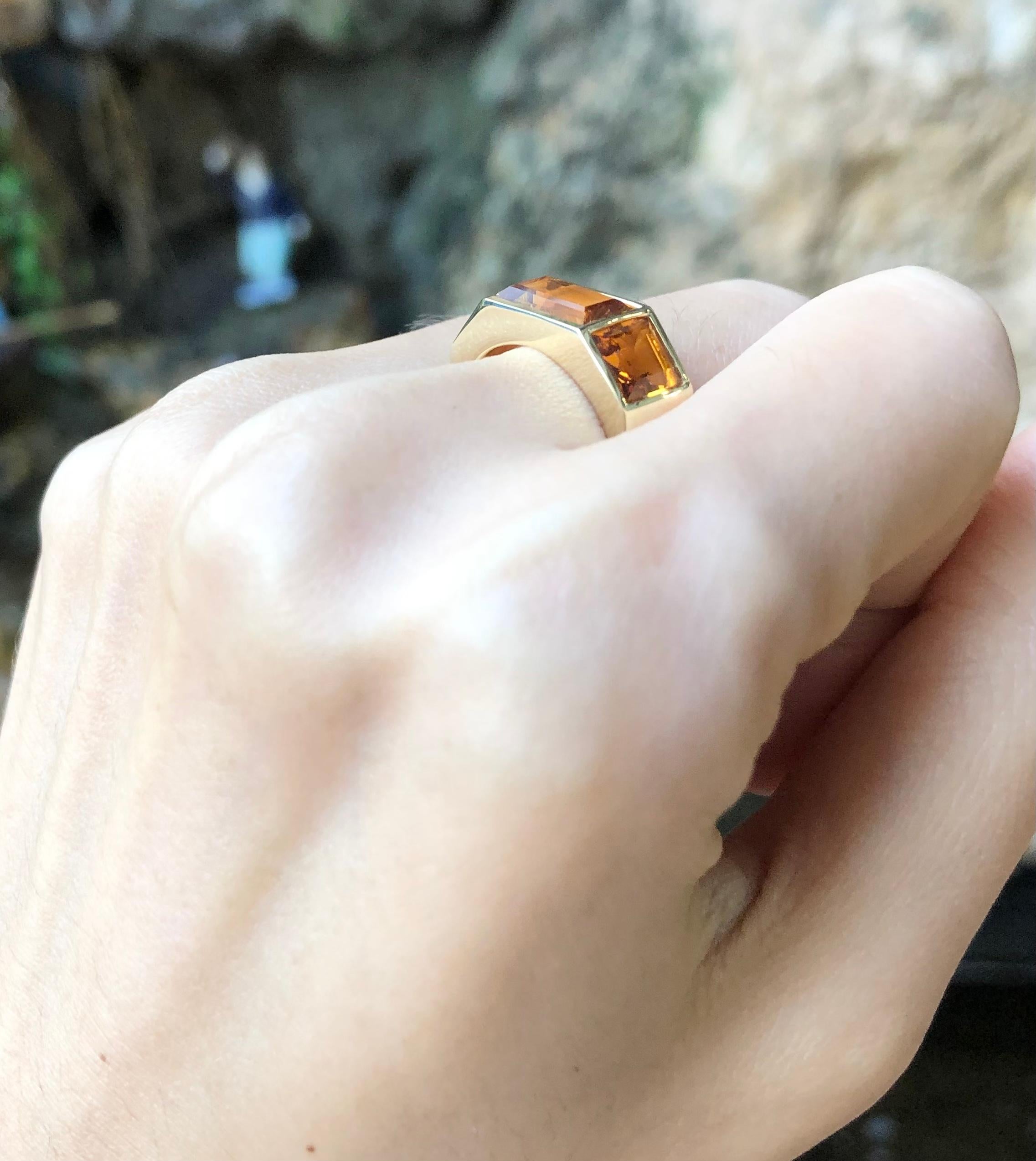 Contemporary Citrine Ring Set in 18 Karat Gold Settings For Sale