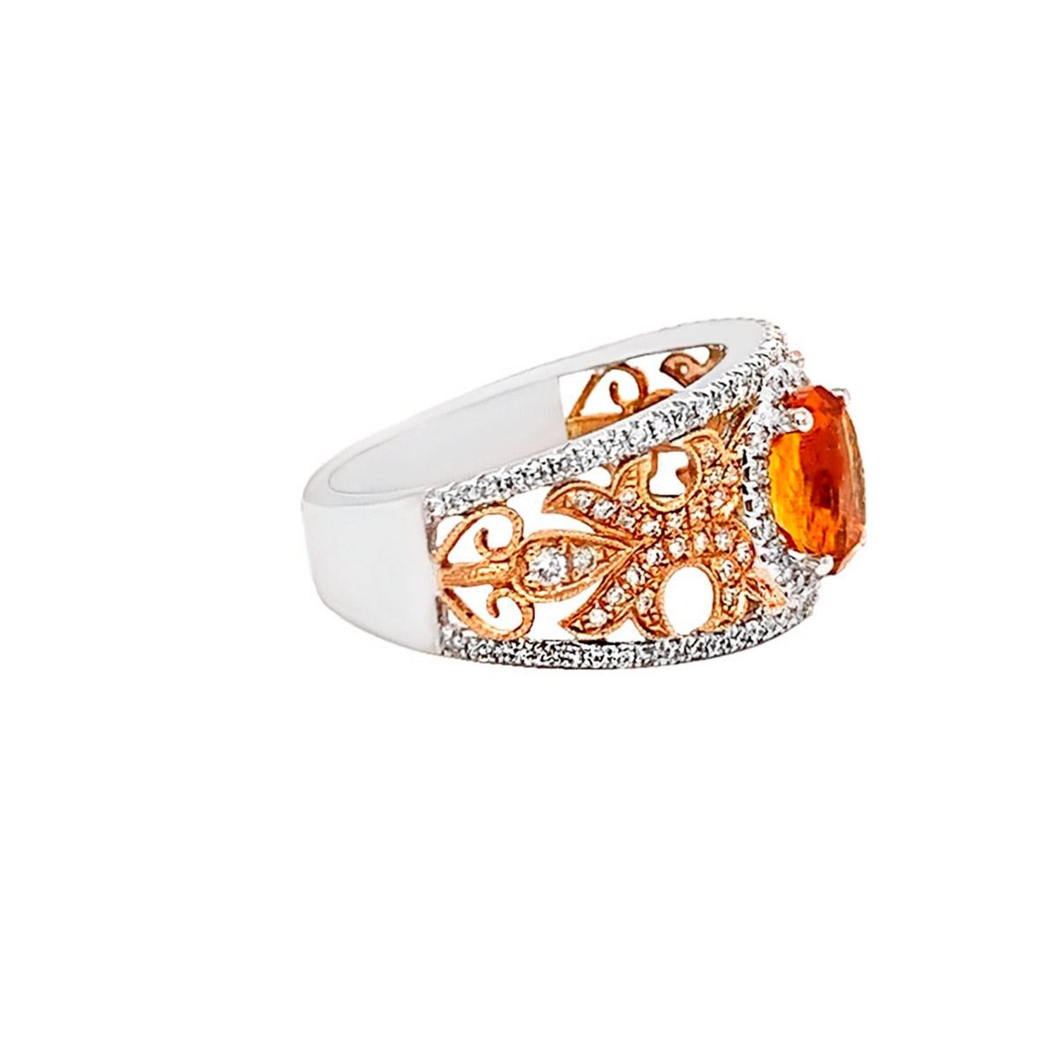 Citrine Ring With Diamonds 1.47 Carats 18K Gold In Excellent Condition For Sale In Aliso Viejo, CA