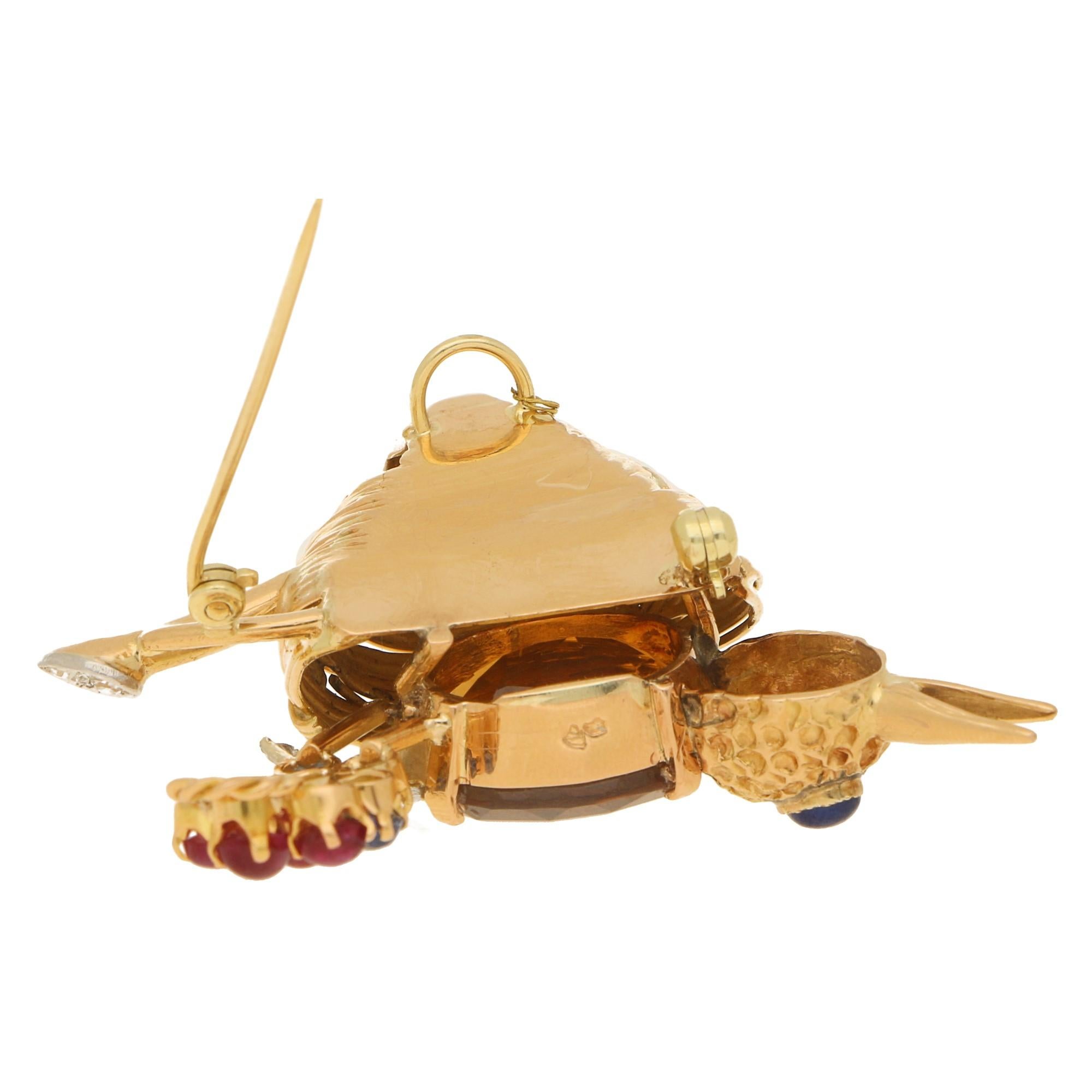 Citrine, Ruby, Sapphire and Diamond Nesting Bird Brooch Set in 18 Karat Gold In Good Condition For Sale In London, GB