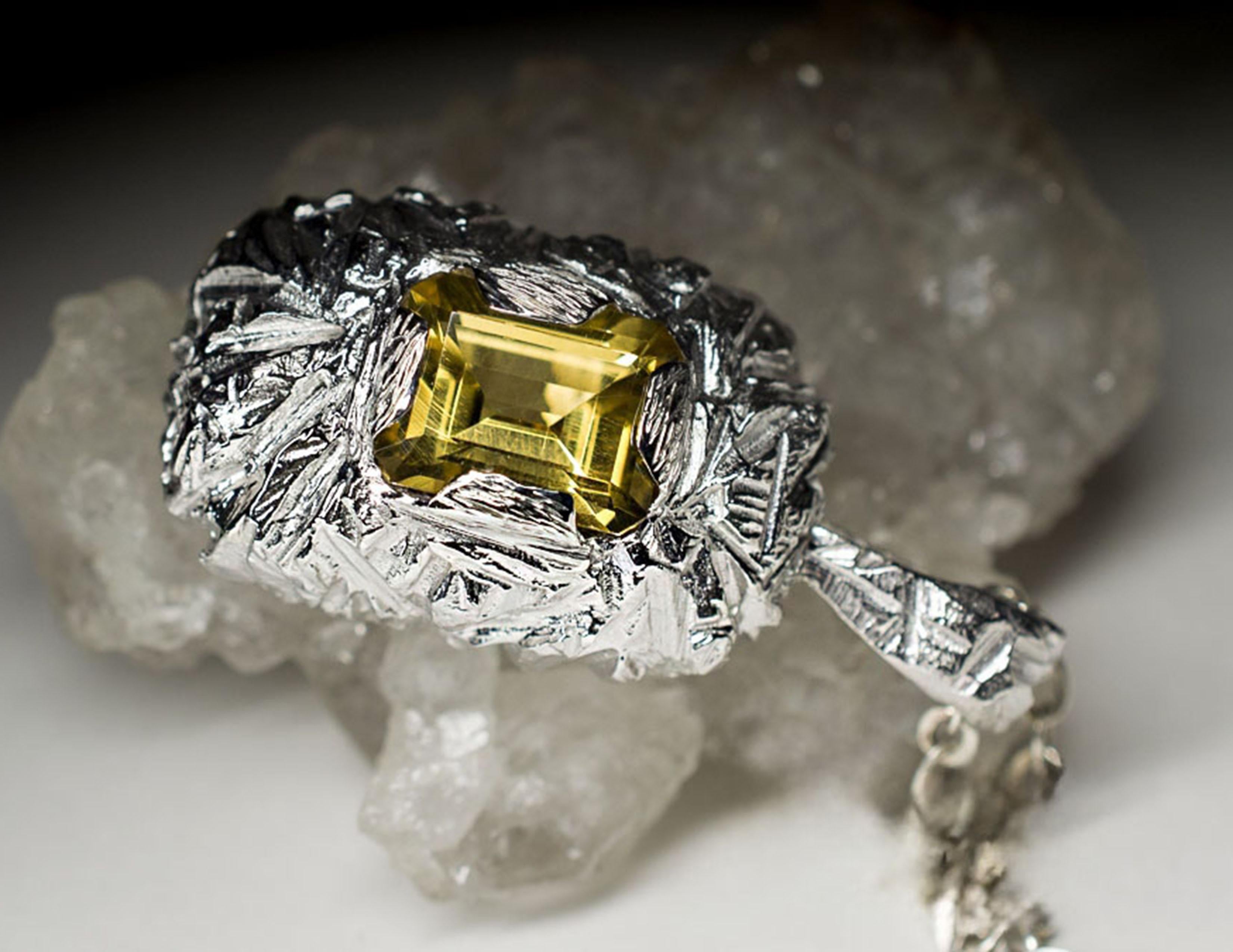 Citrine Silver Pendant Classic Octagon Cut Bright Yellow Quartz Natural Gemstone For Sale 3