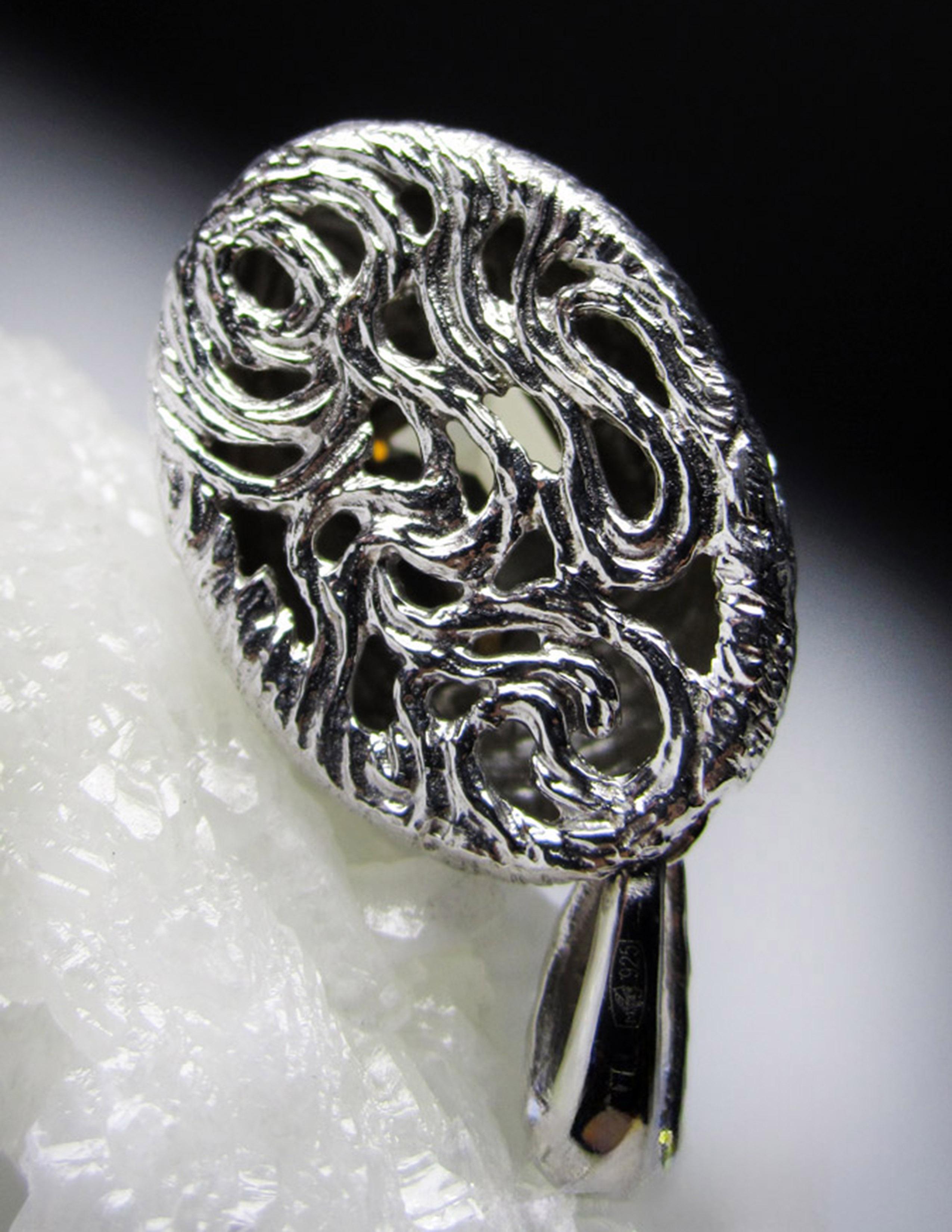 Ciondolo in argento Citrino naturale brasiliano a forma di uovo regalo stile gotico per lui in vendita 3