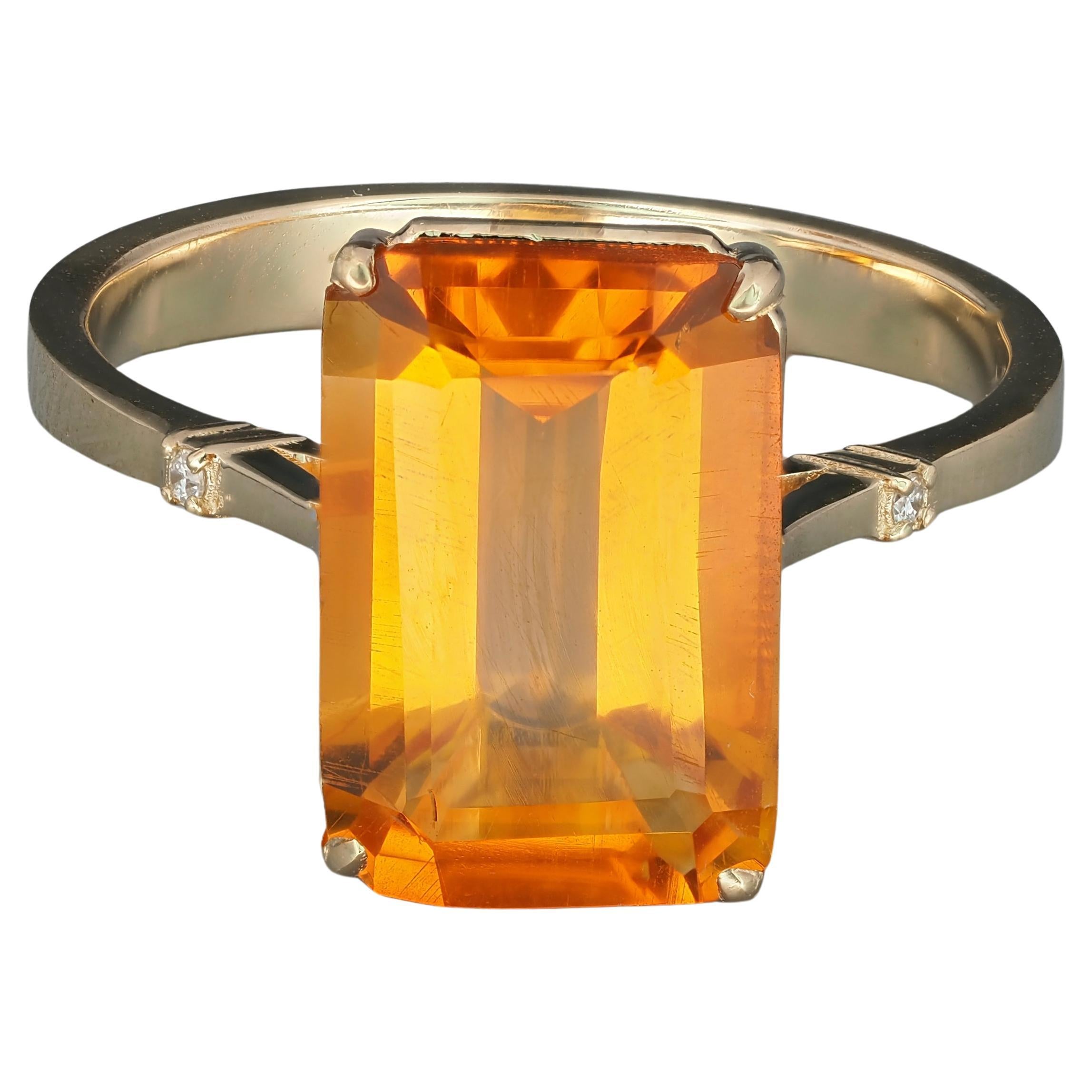 Citrine solitaire 14k gold ring. 