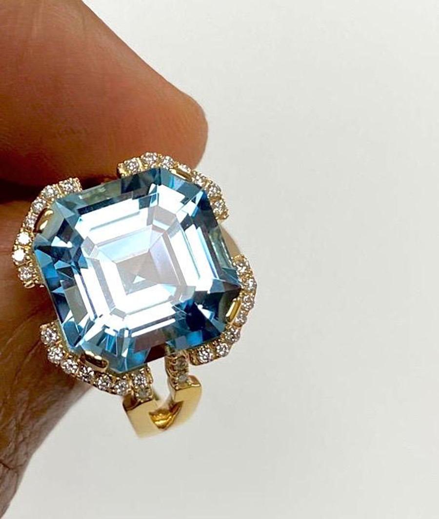 Contemporary Goshwara Emerald Cut Citrine Square And Diamond Ring For Sale