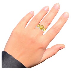 Anillo de tres piedras de citrino 3,75 quilates