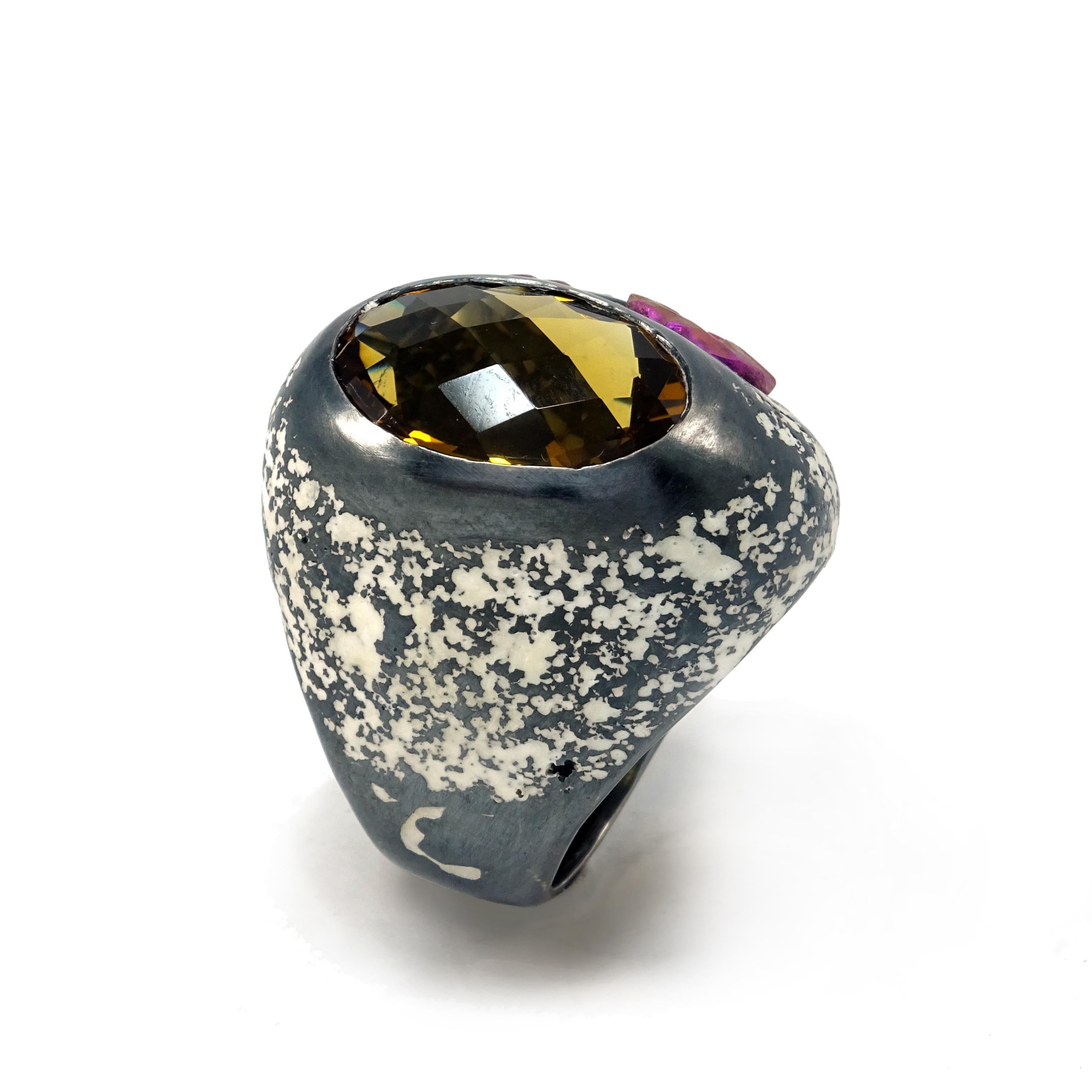 Contemporary Yellow Citrine  Pink Titanium Black Sterling Silver Cocktail Ring In New Condition For Sale In València, ES