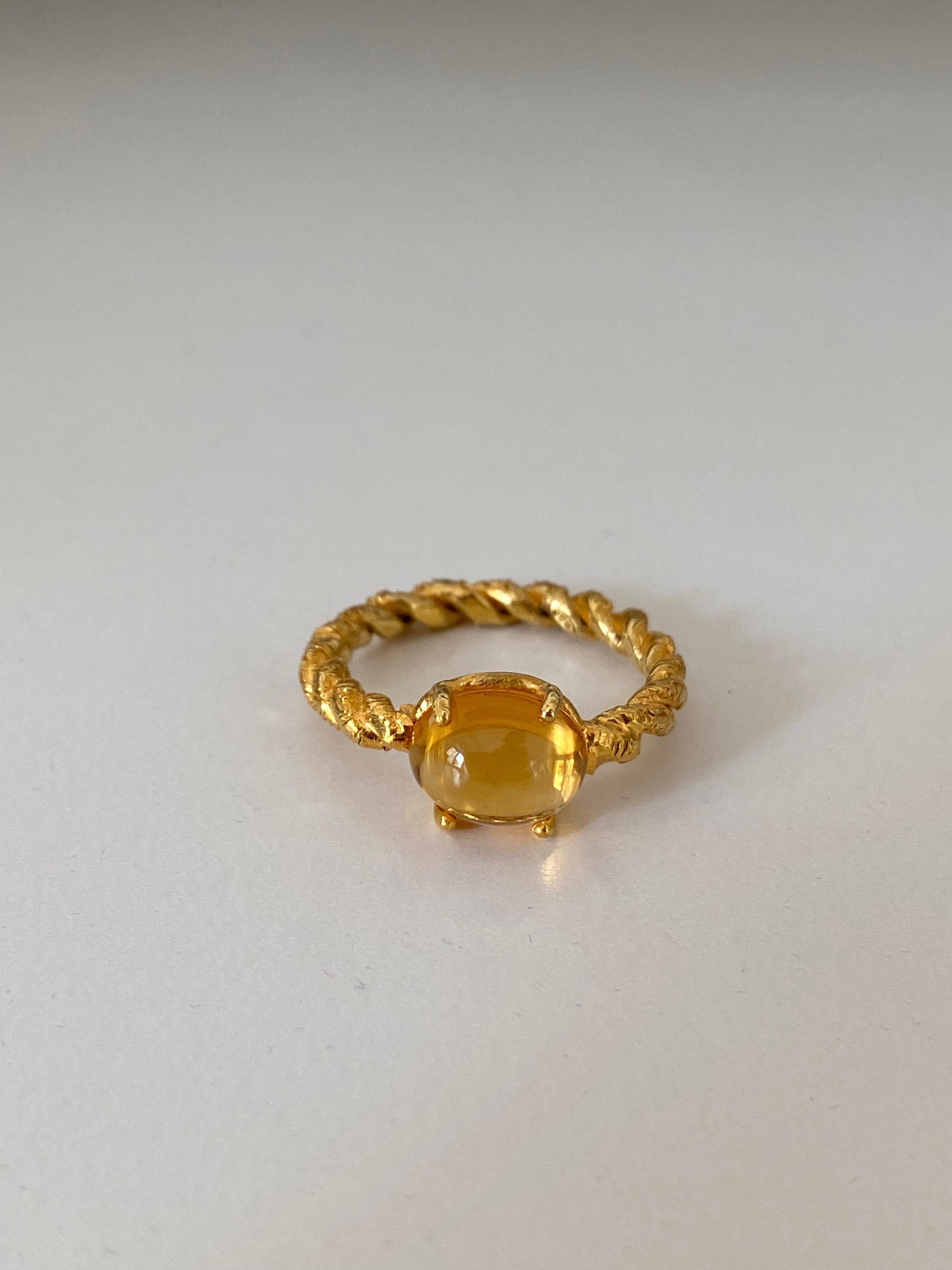 Citrine Unisex 18K Yellow Gold Handcrafted Modern Band Ring For Sale 2