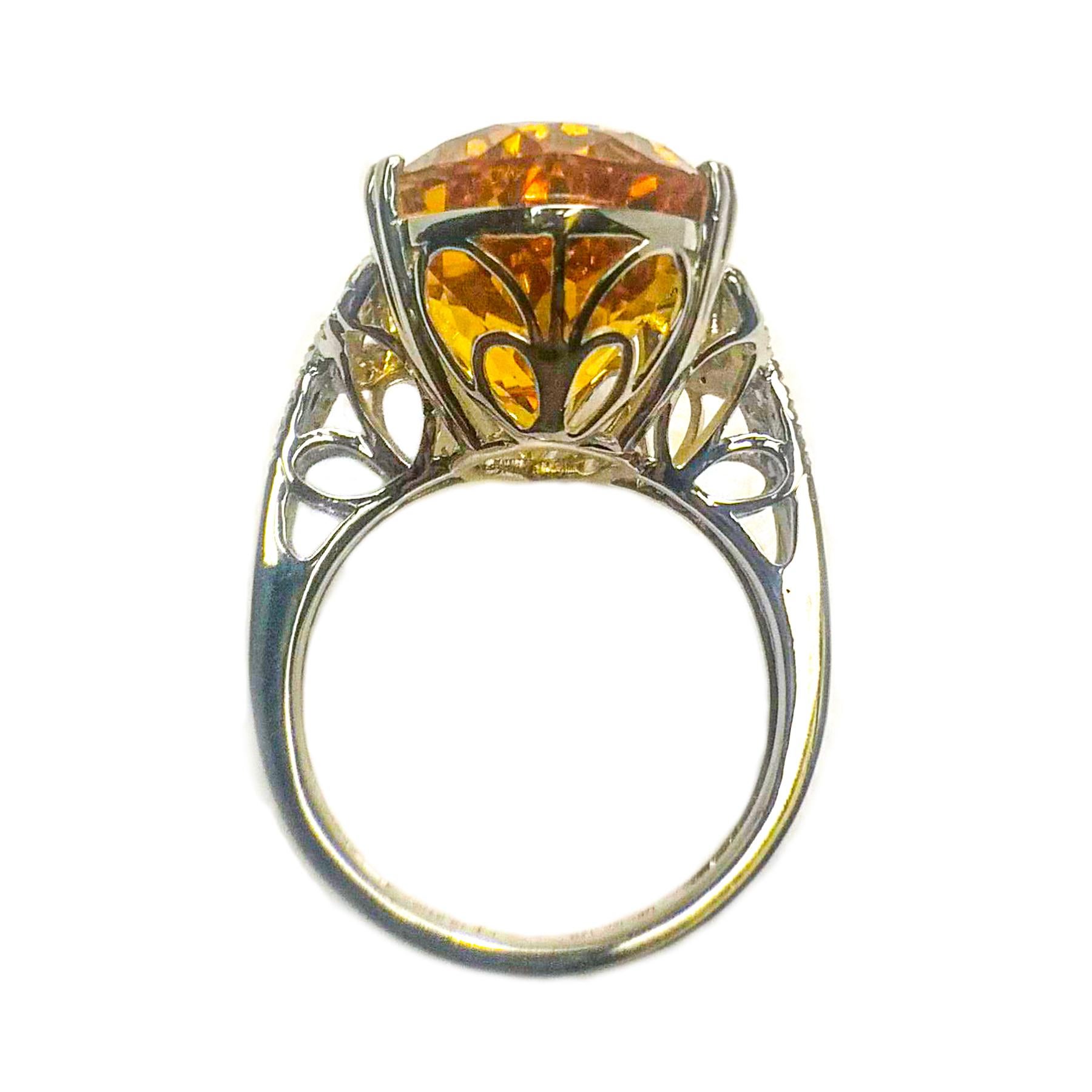 Citrine White Gold Cocktail Ring In New Condition In Richmond, BC
