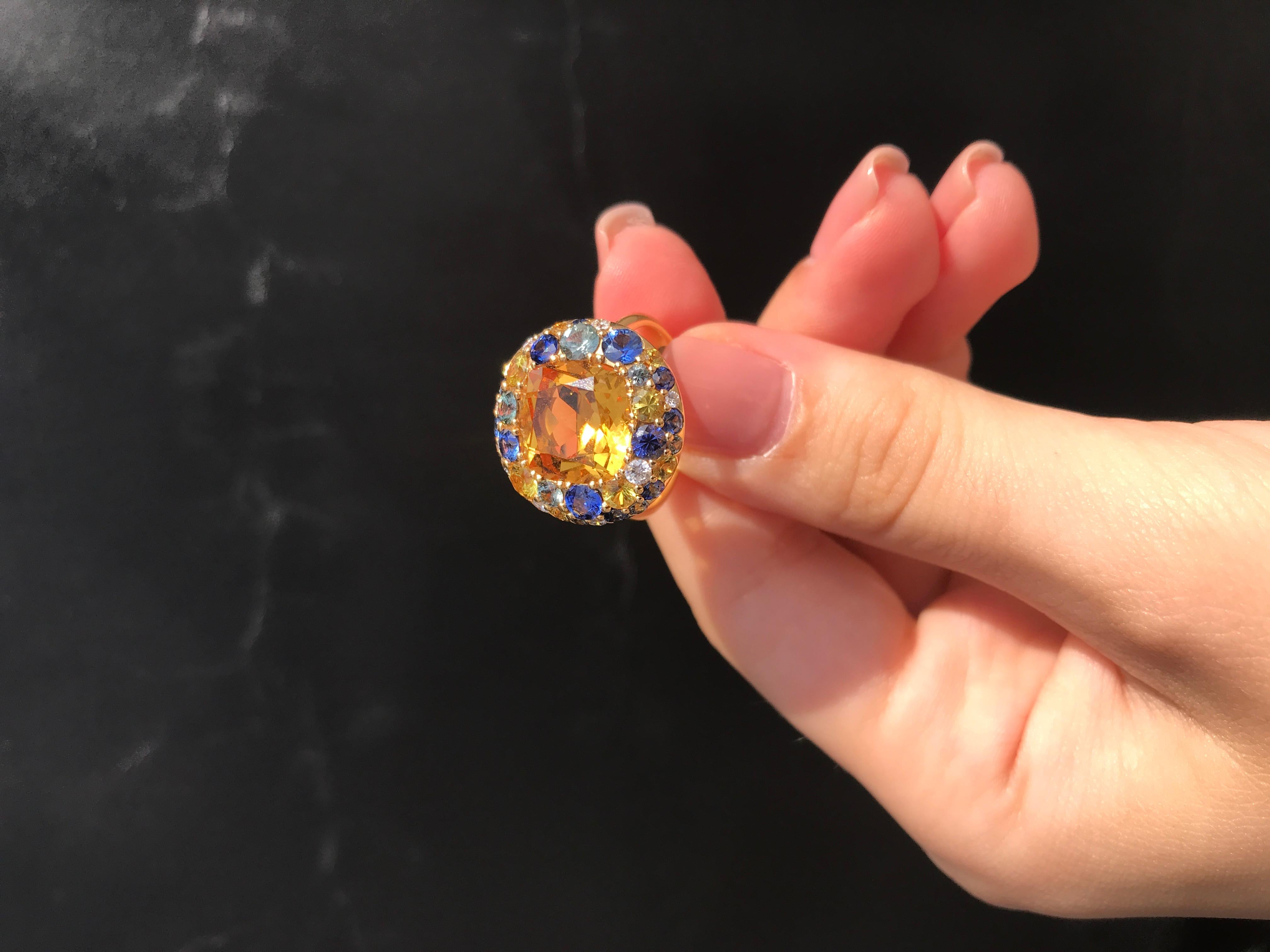 Citrine Yellow and Blue Sapphire 18 Karat Gold Three-Stone Designer Diamond Ring In New Condition For Sale In Montreux, CH