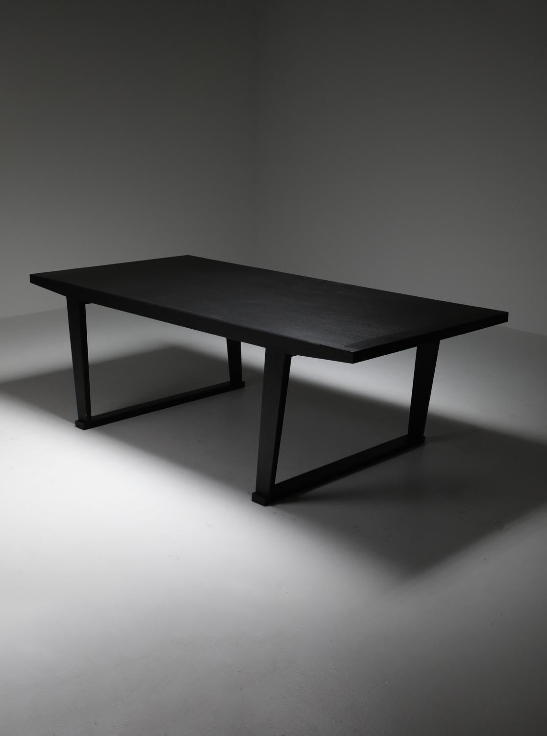 Contemporary Citterio black oak dining table 'Lucullo' for Maxalto