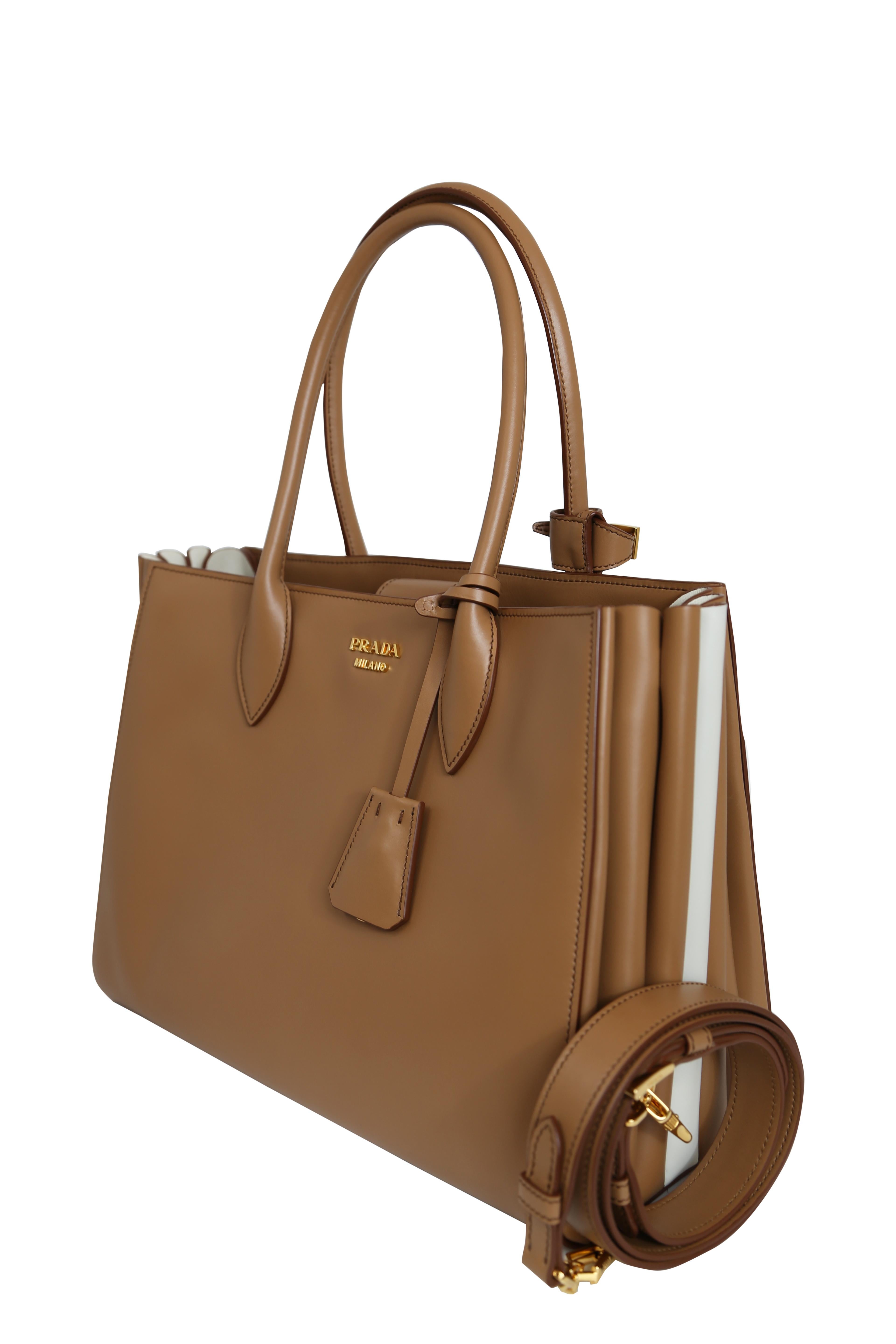 City Calf Caramel Handbag In Excellent Condition For Sale In London, GB