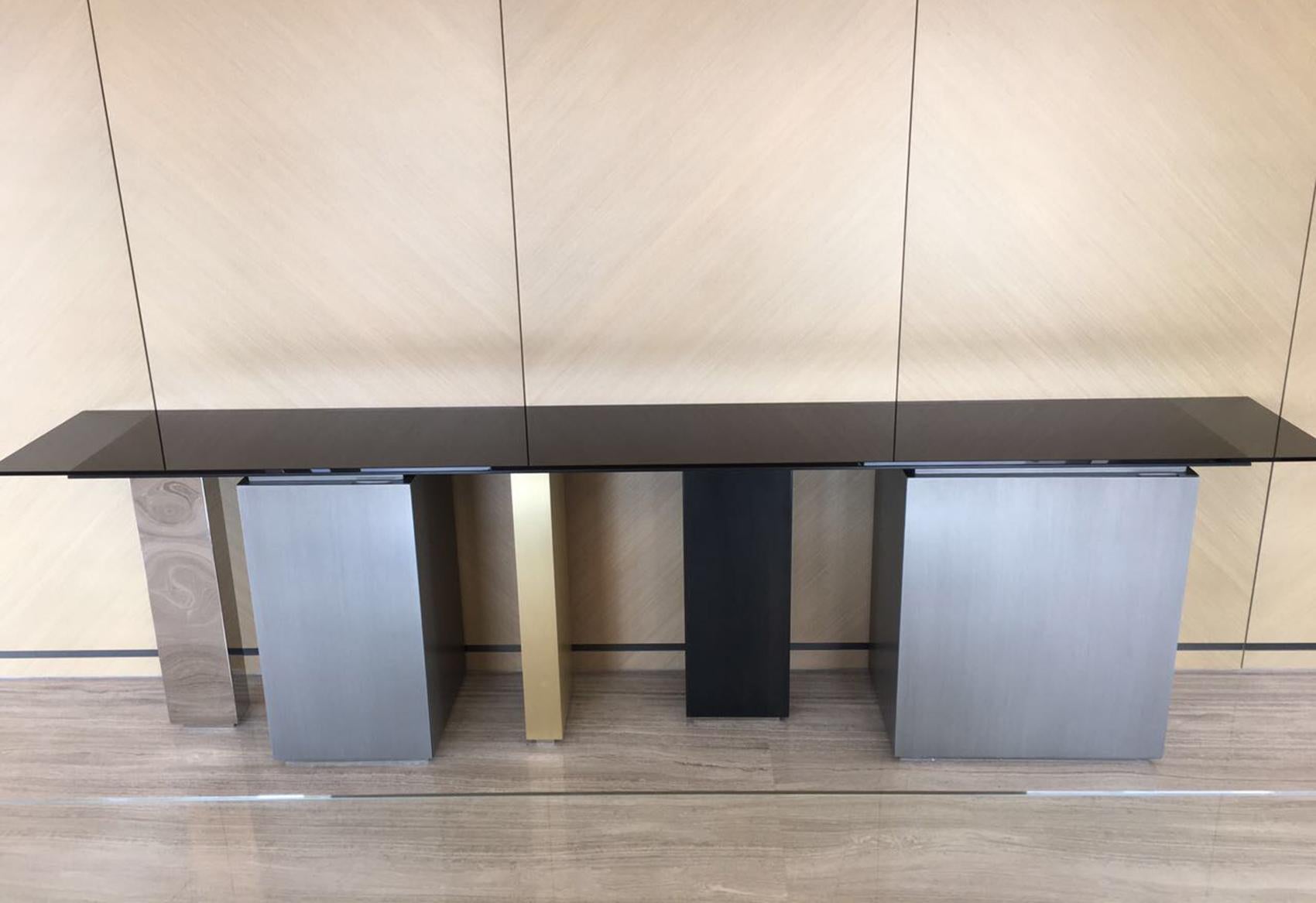 Moderne Console City XL, armoire avec verre de la collection GAS