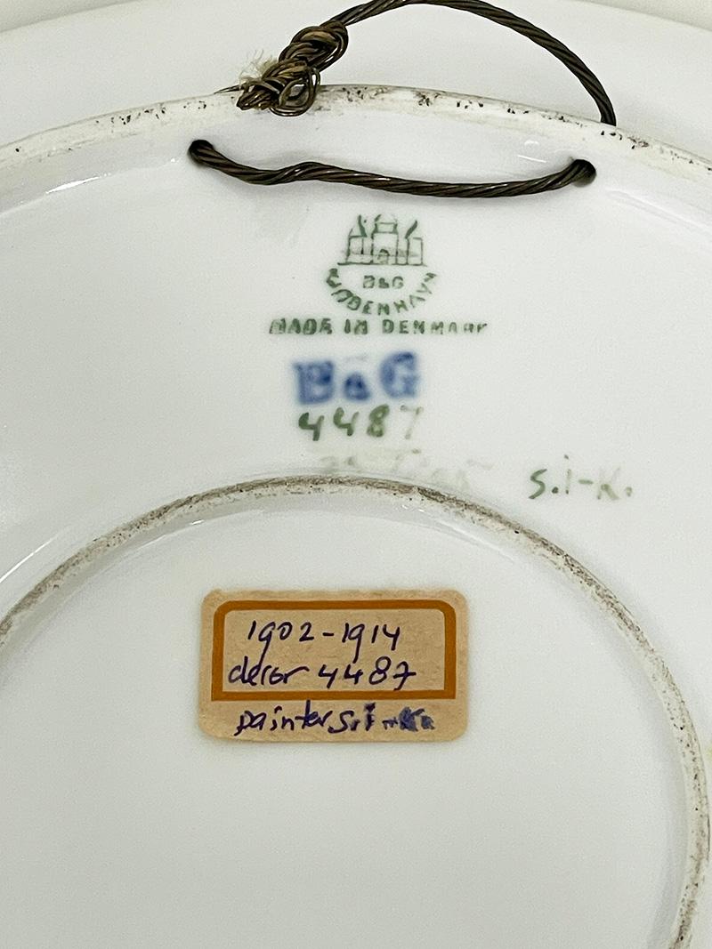 Danish Cityscape with bridge porcelain wall plate by Bing & Grøndahl, Denmark 1902-1914 For Sale