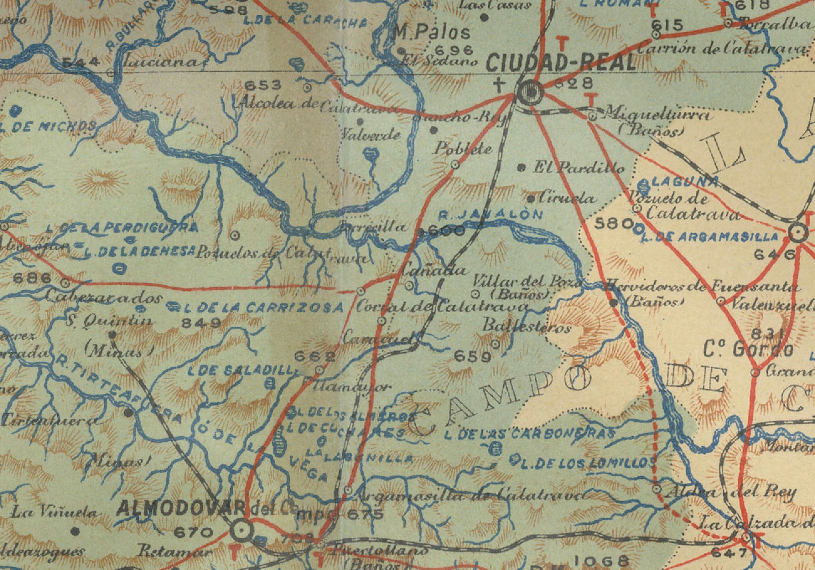 Diese original antike Karte zeigt die Provinz Ciudad Real in der autonomen Gemeinschaft Kastilien-La Mancha in Zentralspanien im Jahr 1902. Es enthält mehrere bemerkenswerte Merkmale:

Das Gelände ist mit Höhenlinien dargestellt, die die
