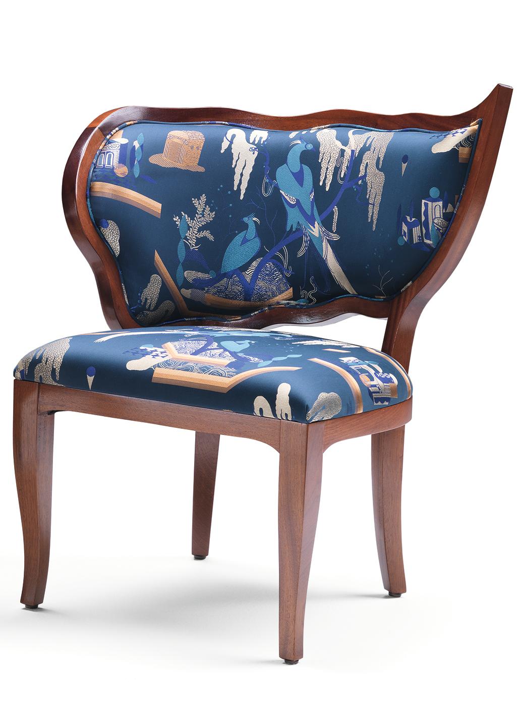 Italian CIUFFO Dining chairs with blue parrots padded seat and back solid mahogany wood For Sale