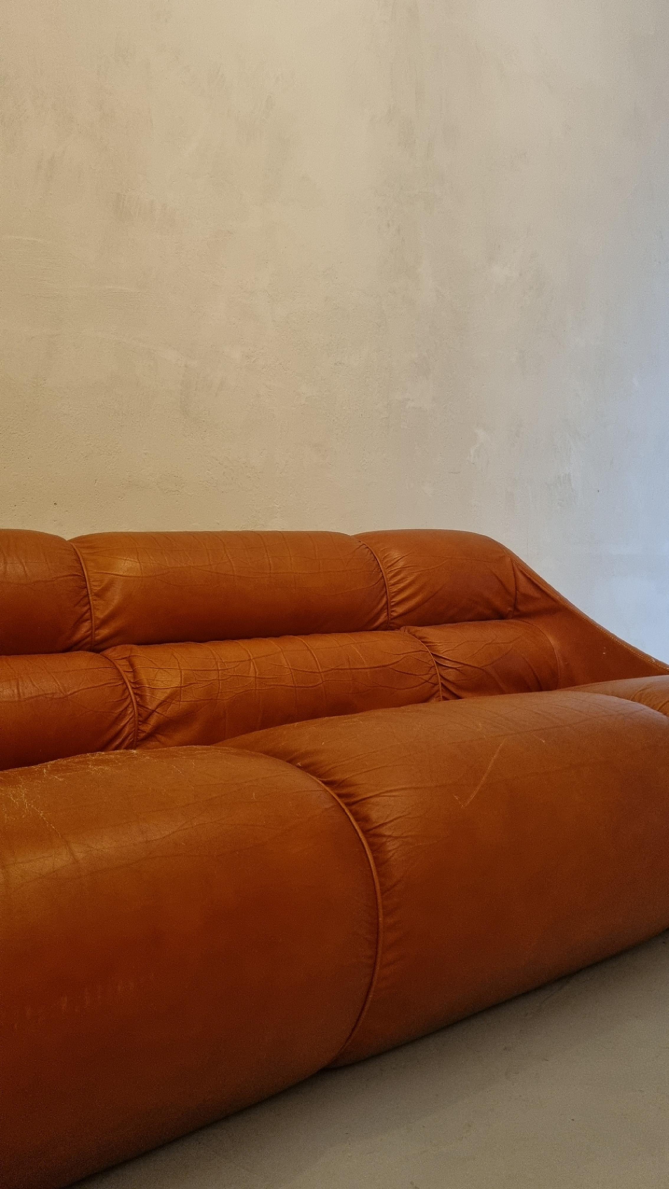 Leather Ciuingam sofa by De Pas D' Urbino & Lomazzi for BBB Bonacina, Italy 1967 For Sale