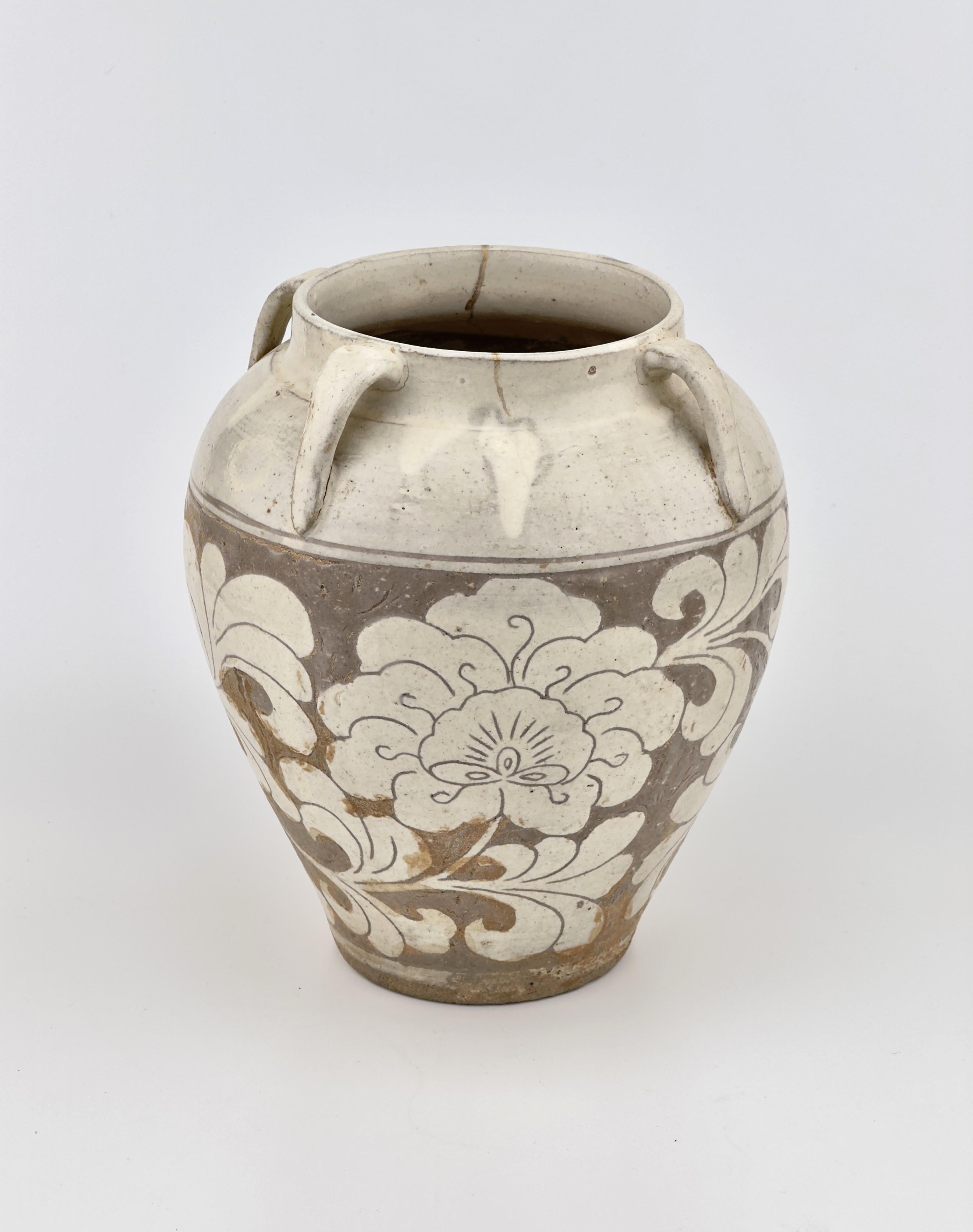 Cizhou Lotus geschnitztes JAR, Song-Yuan Dynastie (Töpferwaren) im Angebot