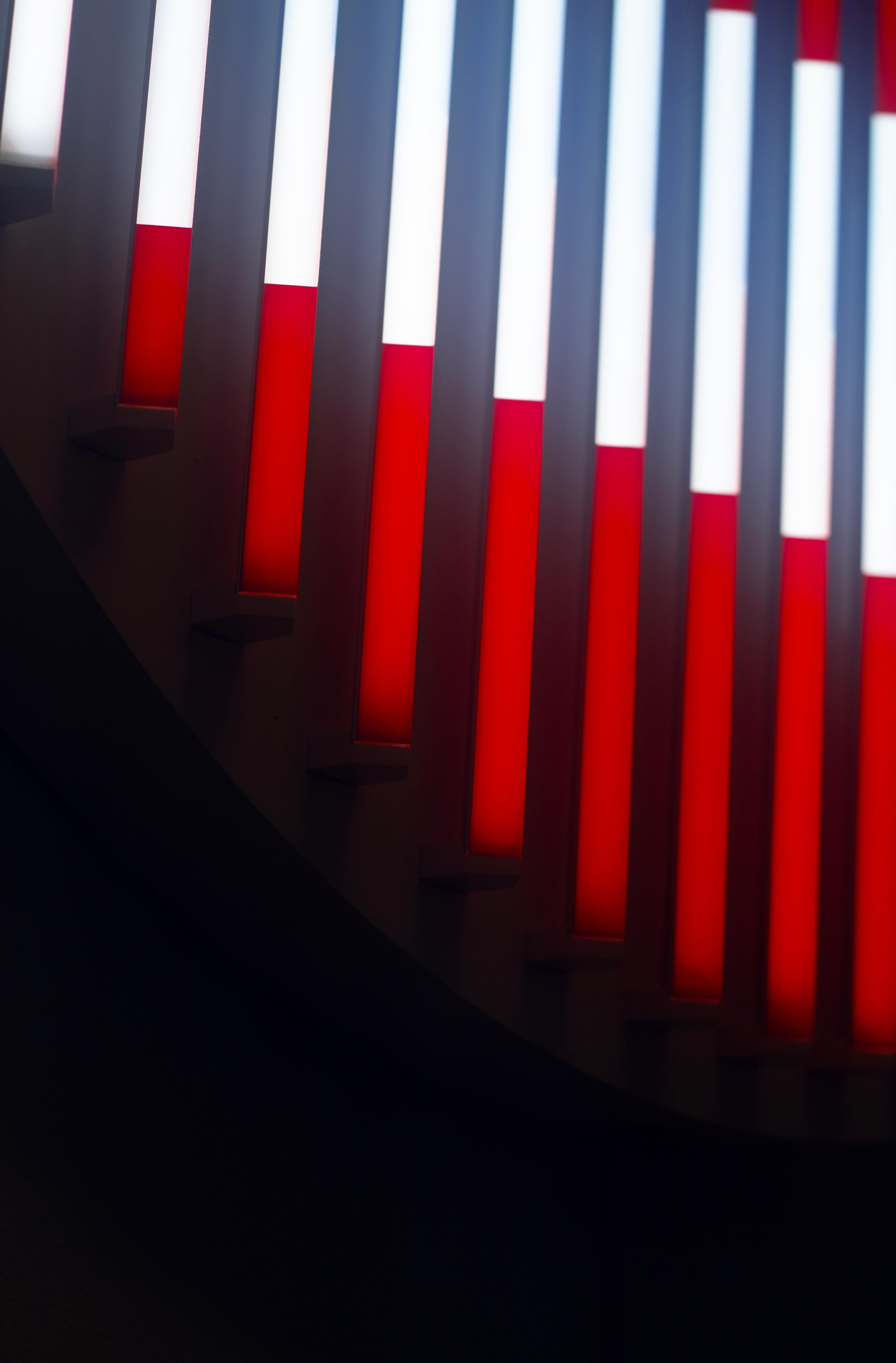 Sculpture de luminaires géométriques fabriquée à la main CL par Paul Sende en vente 1