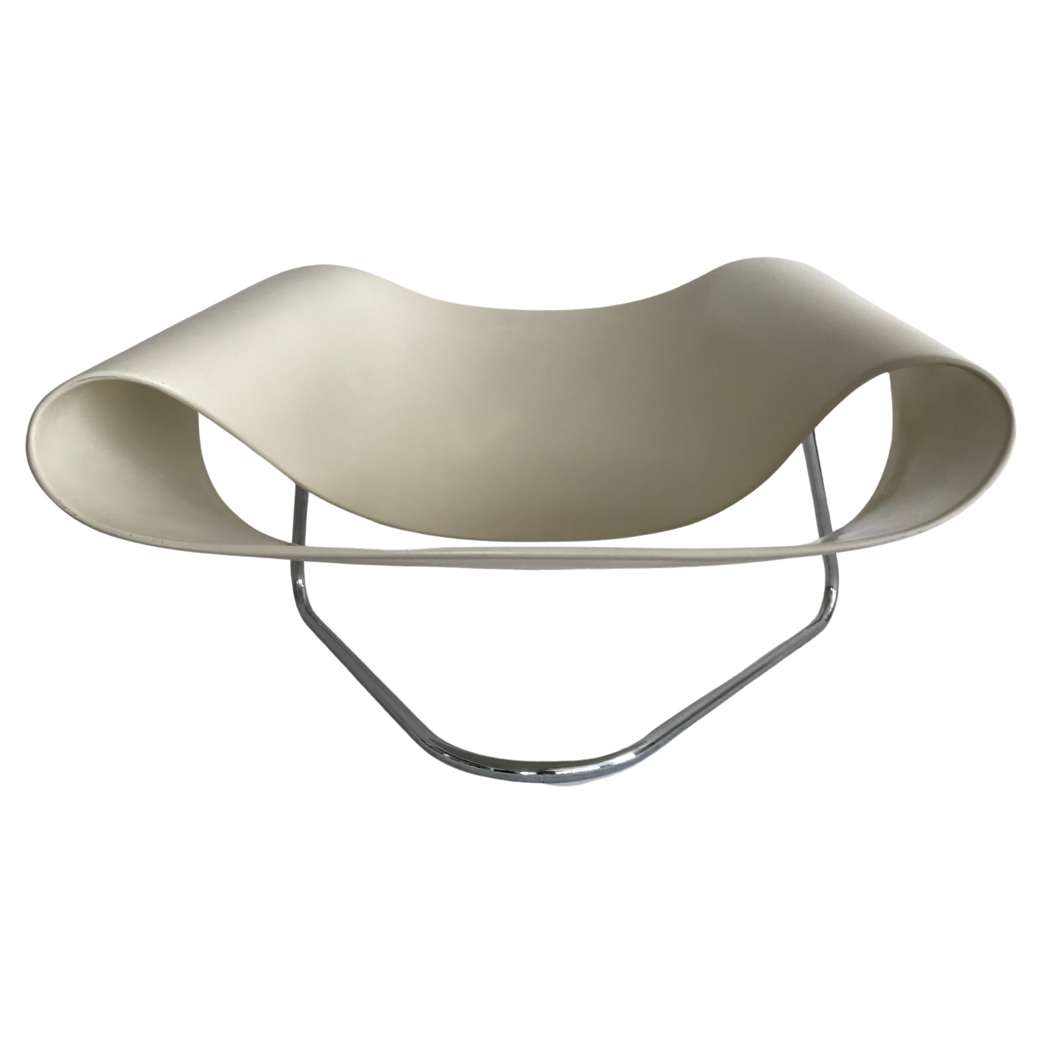 CL9 Ribbon Chair by Cesare Leonardi & Franca Stagi Firbreglass Color White For Sale