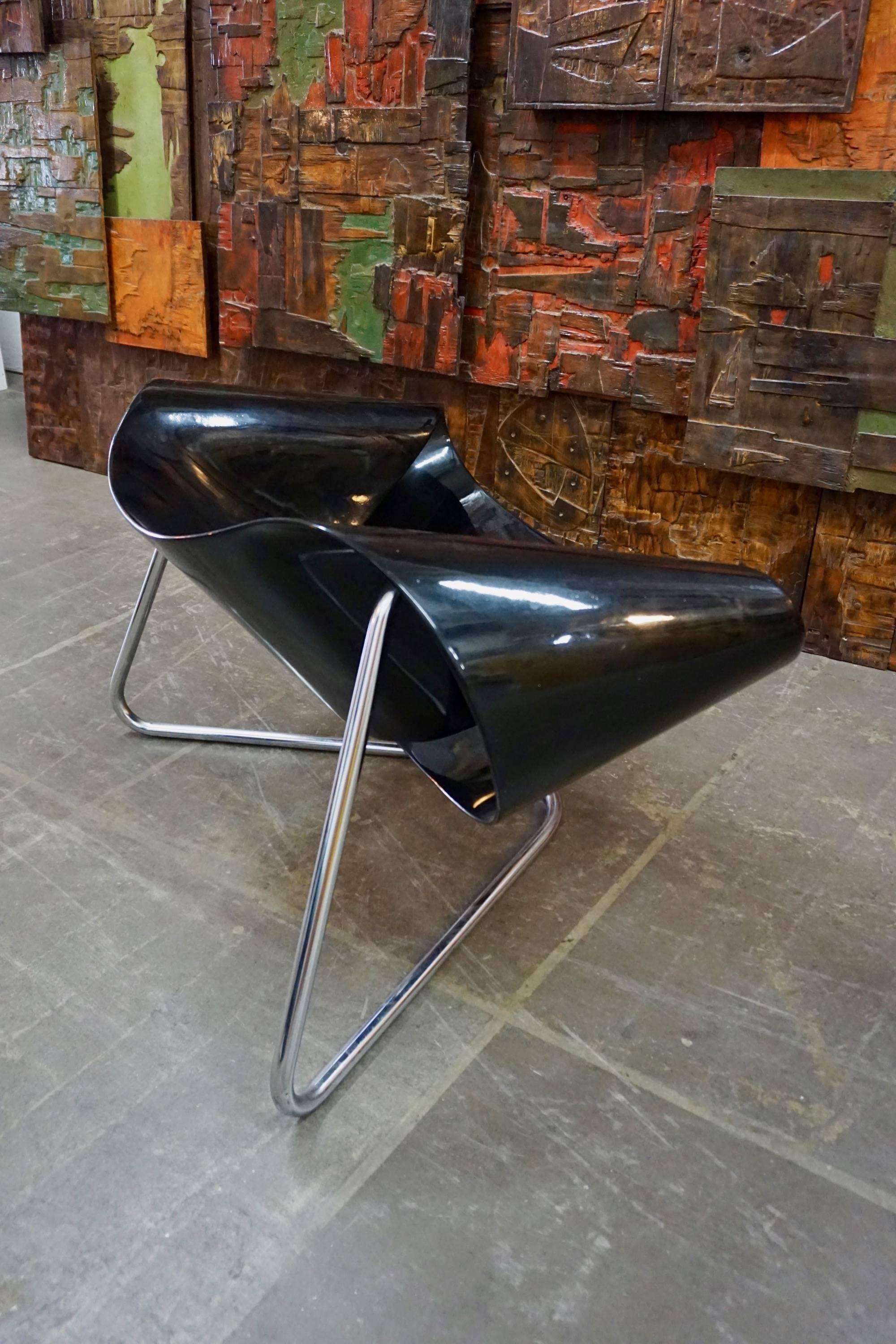 CL9 Ribbon Chair by Leonardi and Stagi In Excellent Condition For Sale In Cathedral City, CA