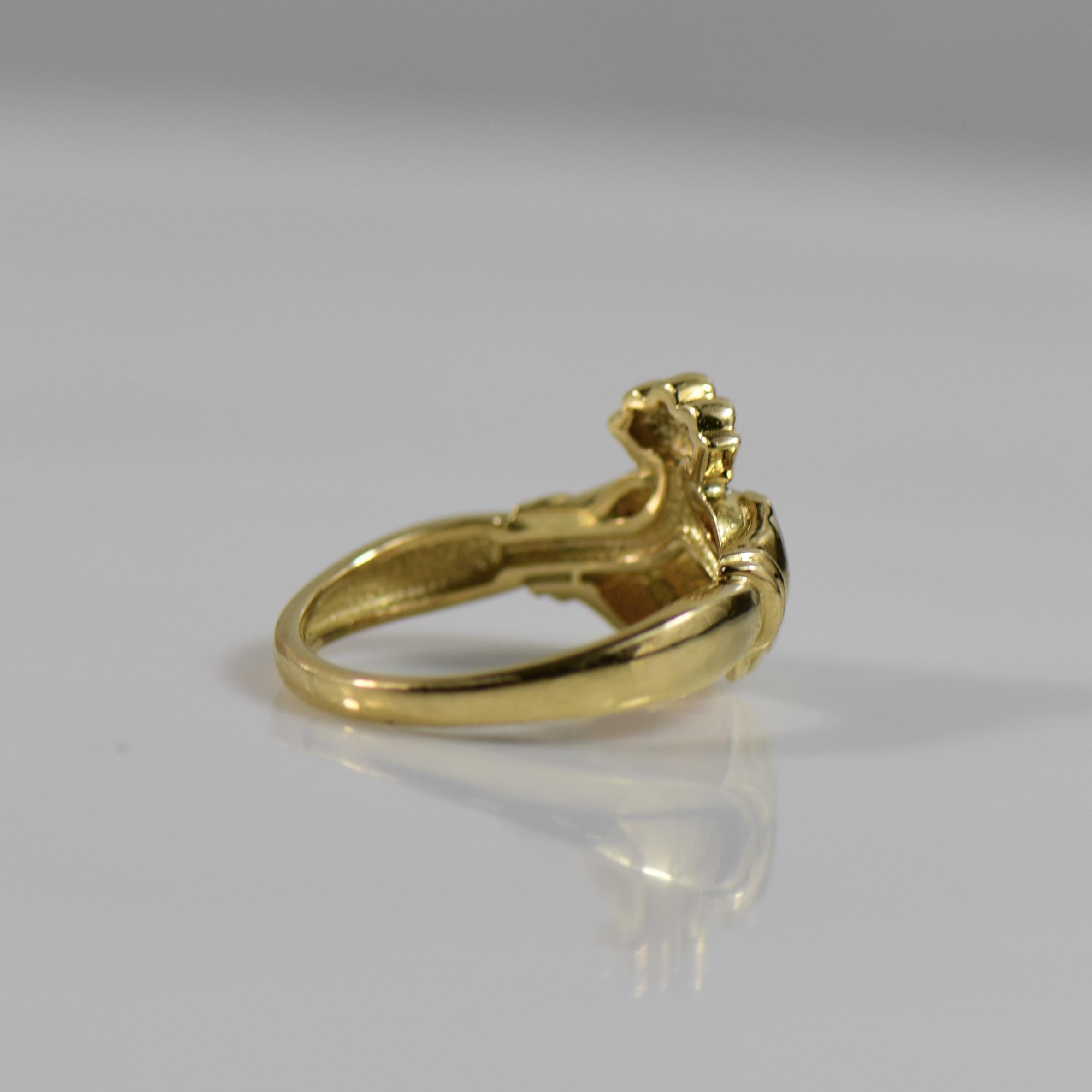 Claddagh 18K Yellow Gold Ring In Good Condition For Sale In Addison, TX
