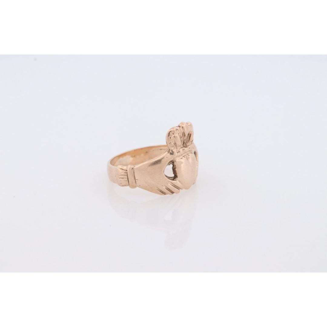 CLADDAGH Ring. 9k Vintage Irish Claddagh Heart Hands band. 9k Yellow Gold Love 1