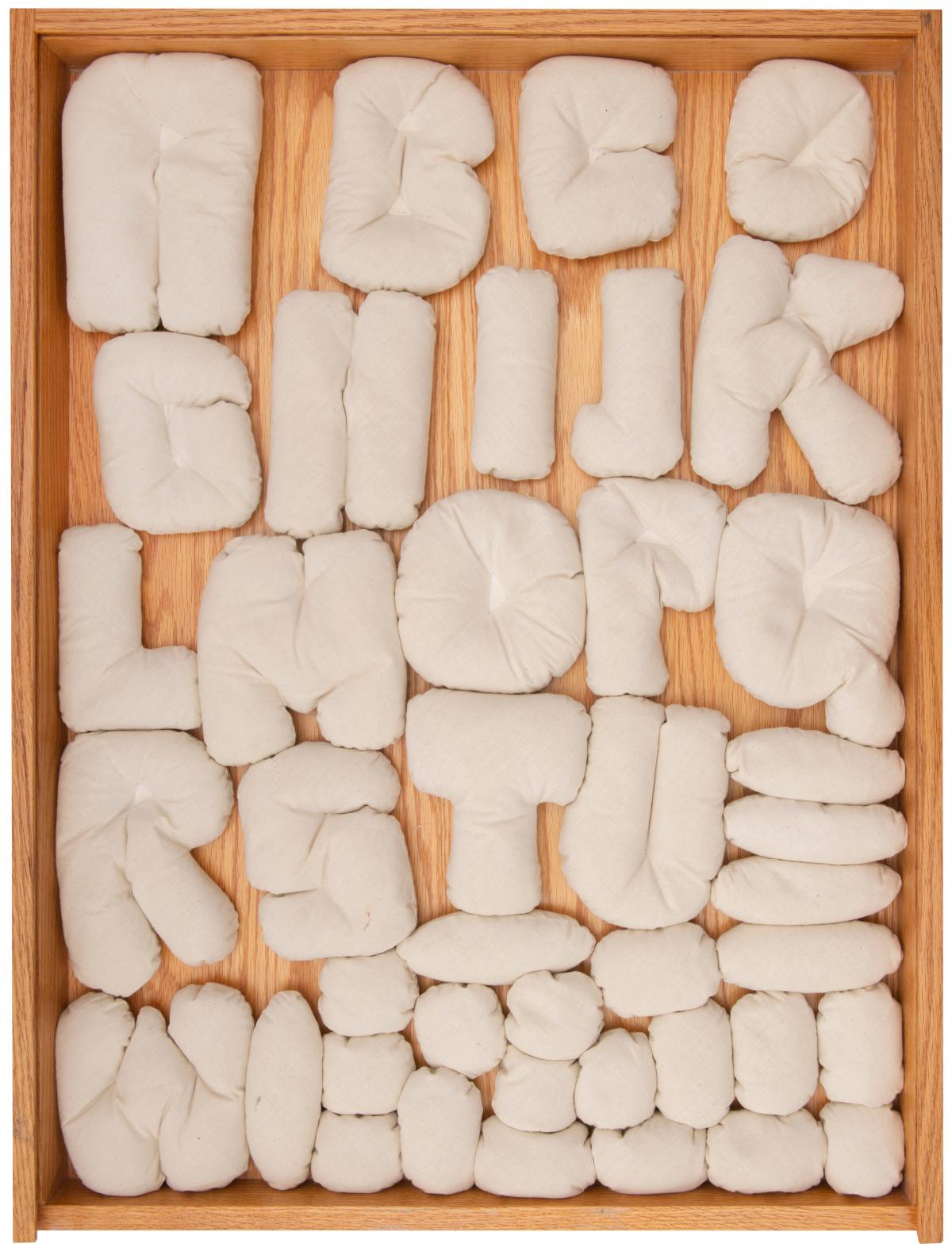 Abstract Sculpture di Claes Oldenburg - Alfabeto morbido