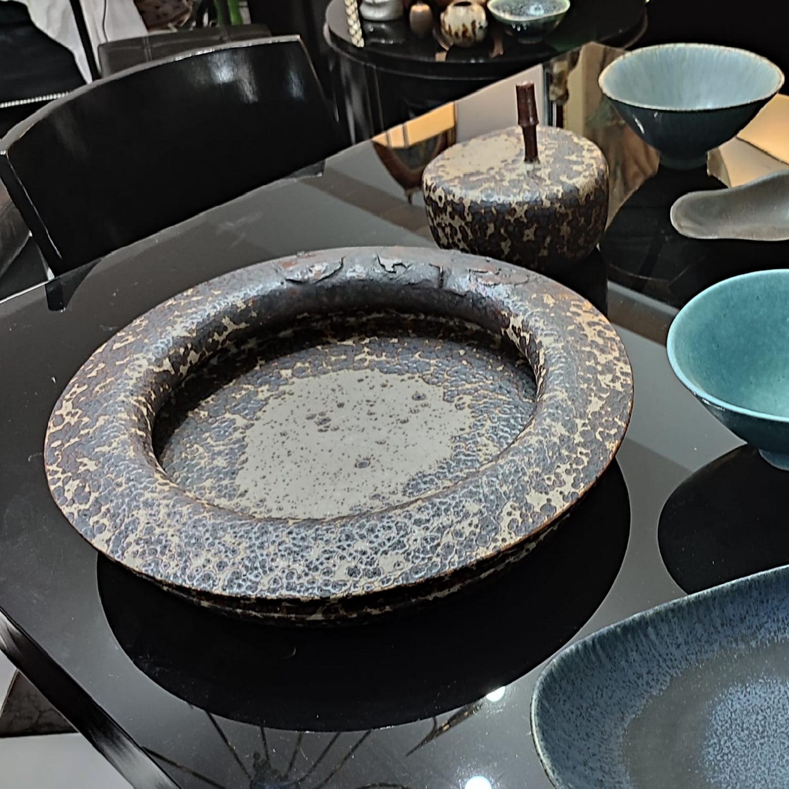 Smaltato Claes Thell, Gres di grandi dimensioni con smalto screziato marrone, Svezia, anni 1971, Studio A in vendita