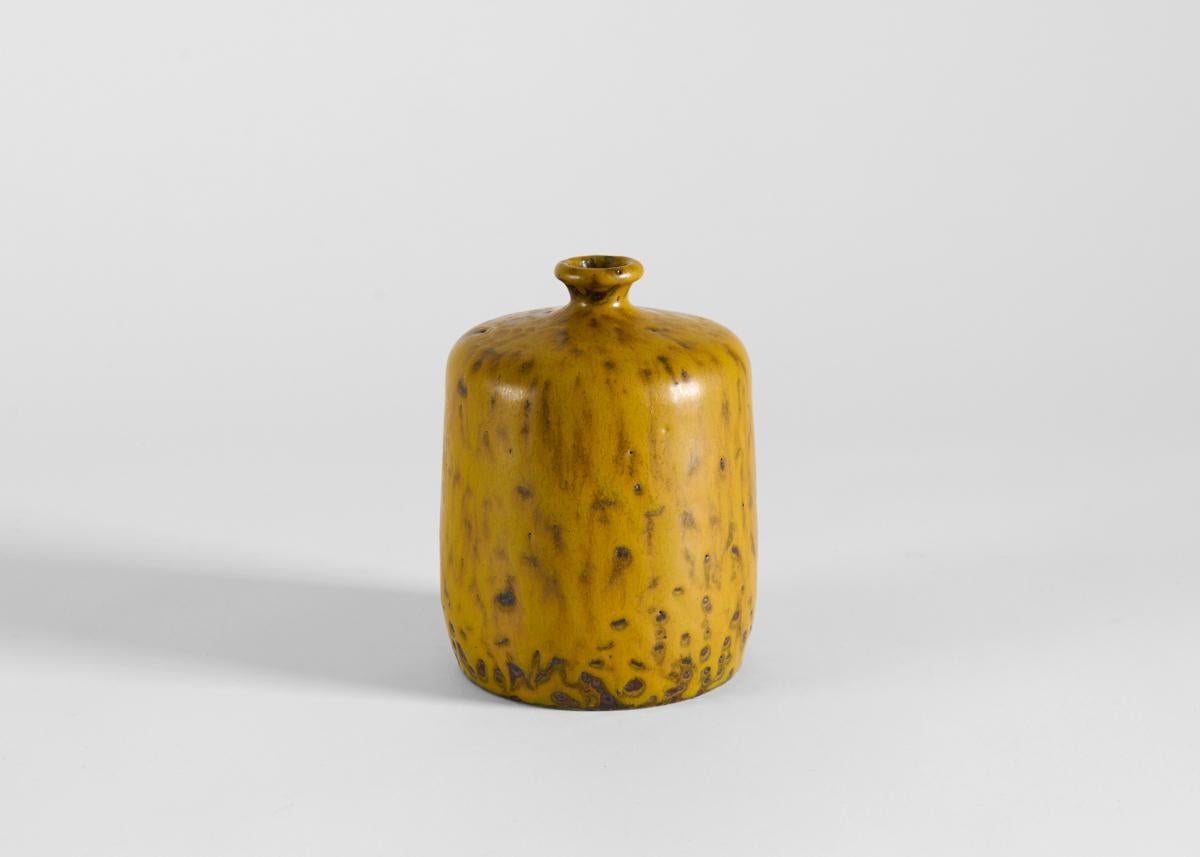 Swedish Claes Thell, Vase with Mustard Yellow Glaze, Sweden, 1951 For Sale