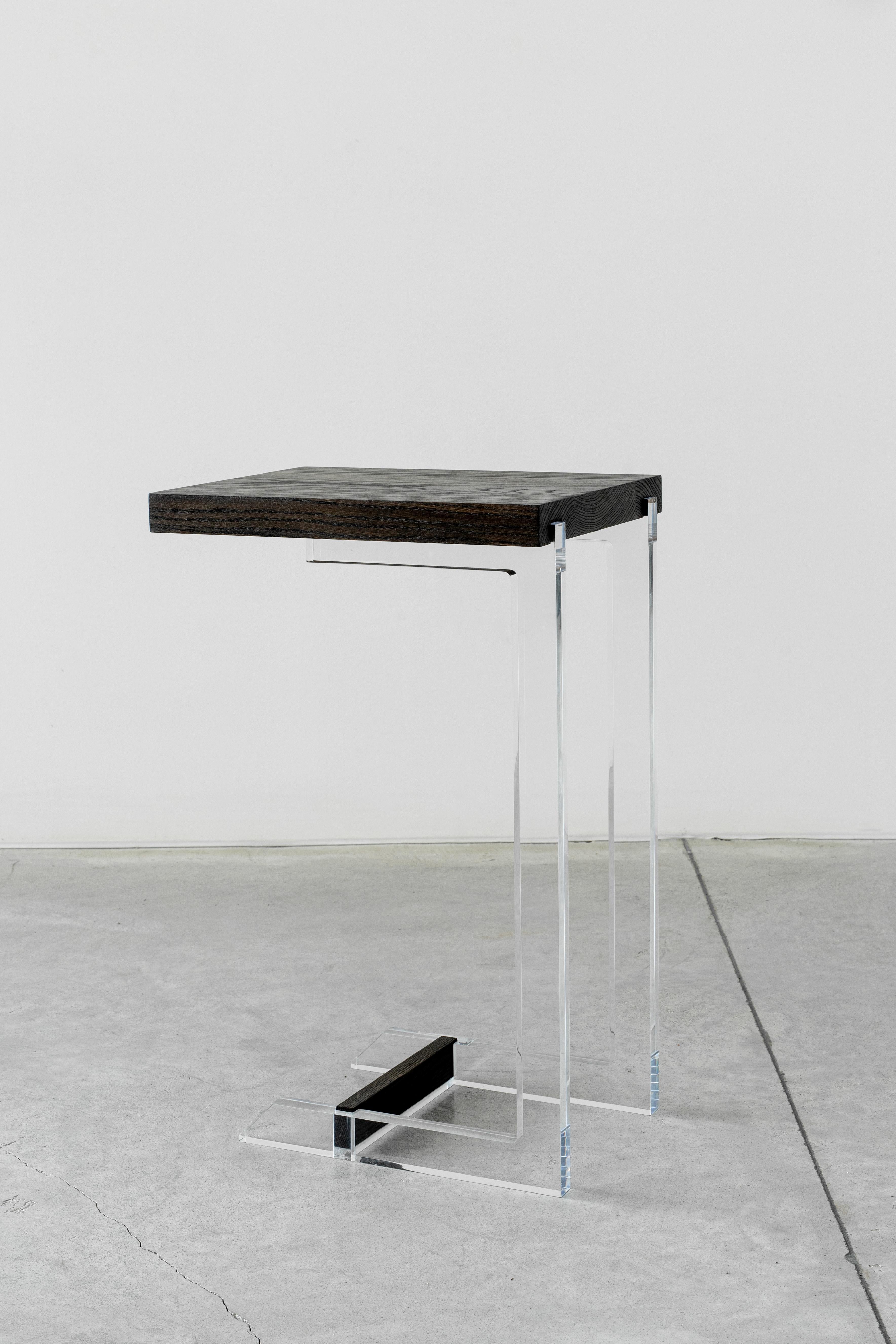 Moderne Table d'extrémité Clair C par Autonomous Furniture en vente
