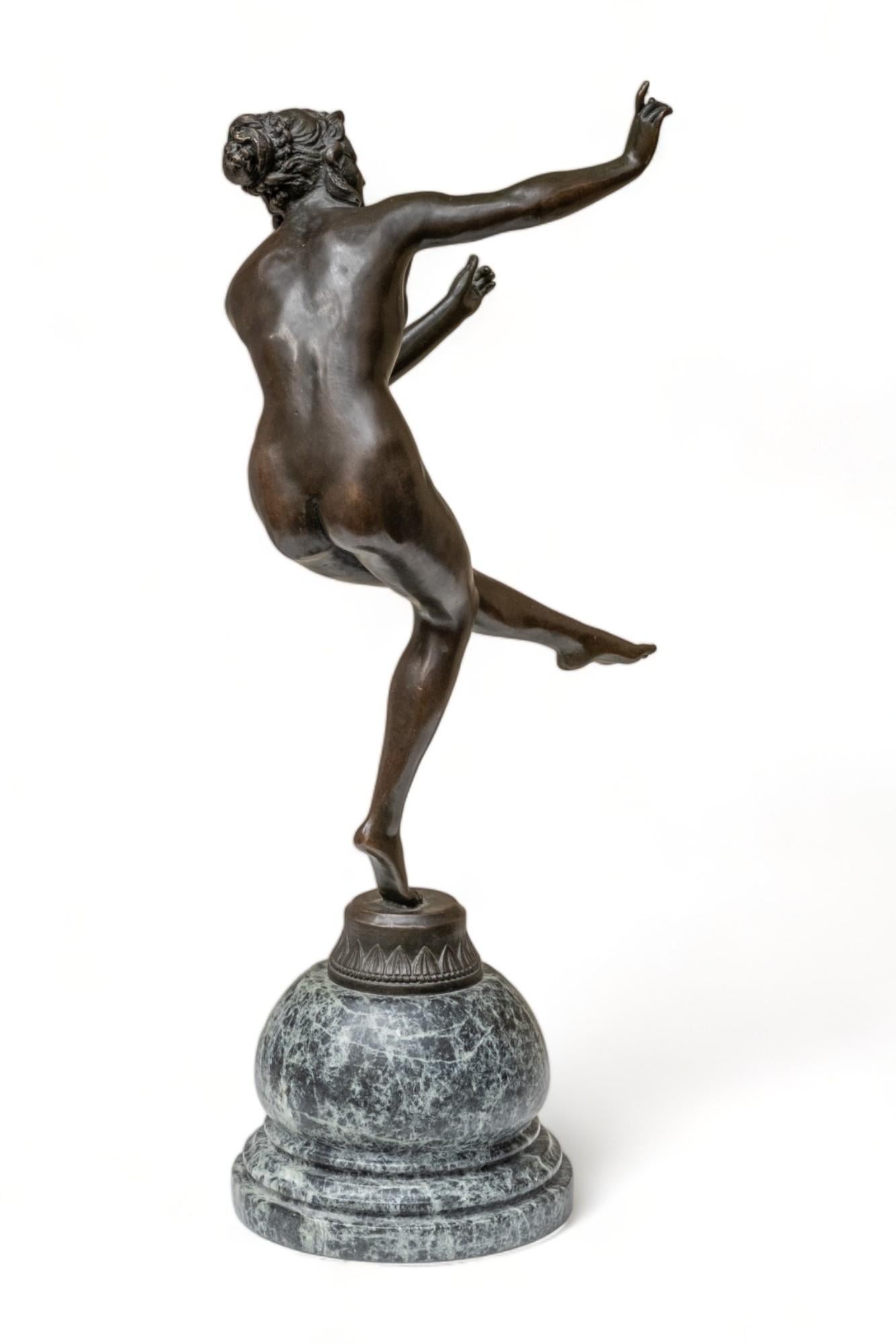 Claire Colinet, signed Early 20th Century Bronze Sculpture on Marble Plinth In Good Condition For Sale In Hudson, NY