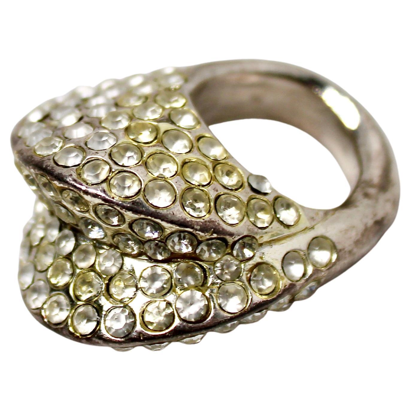 Claire Deve for Claude Montana, anello con strass, circa anni 
80 in vendita