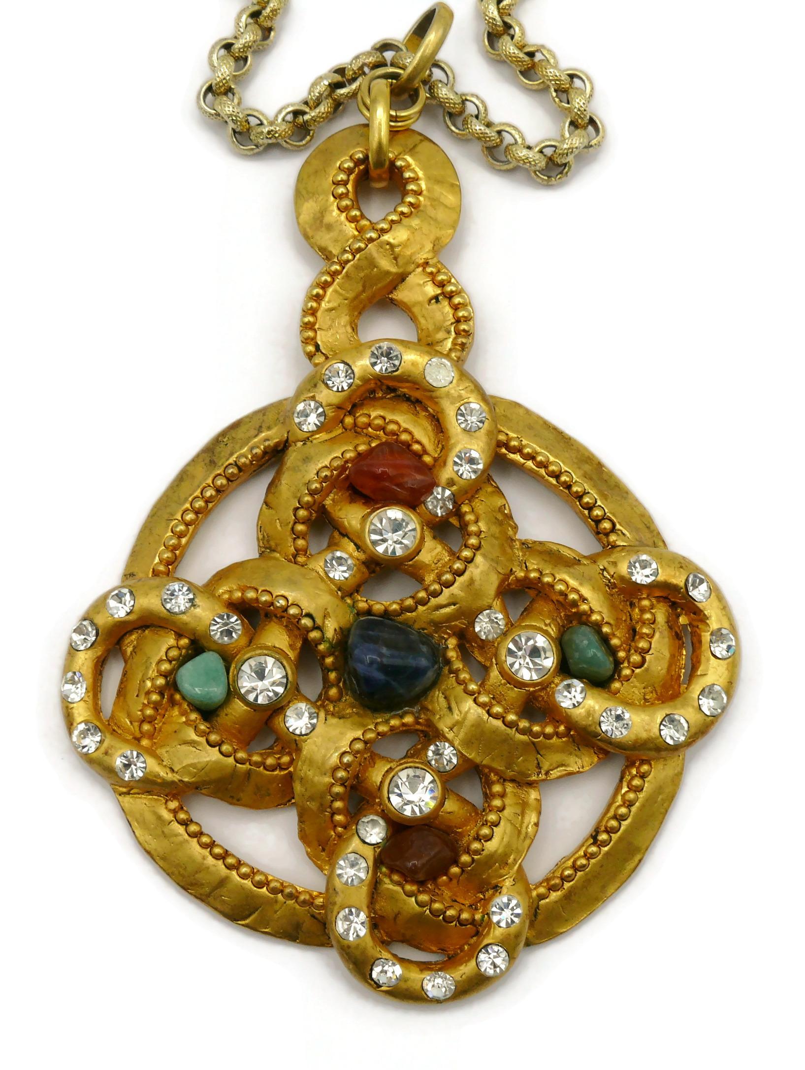 CLAIRE DEVE Vintage Massive Jewelled Pendant Necklace For Sale 1