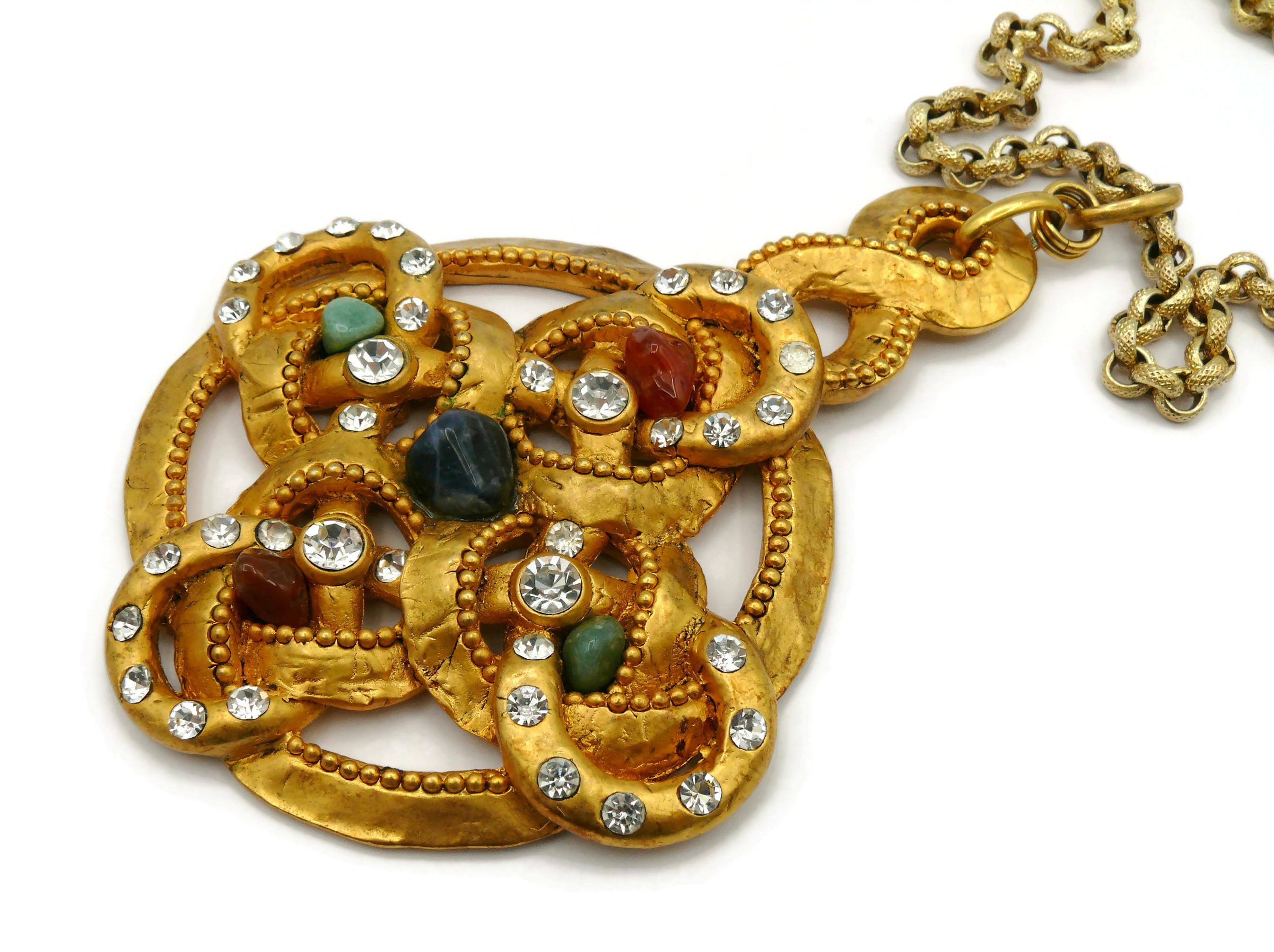 CLAIRE DEVE Vintage Massive Jewelled Pendant Necklace For Sale 2