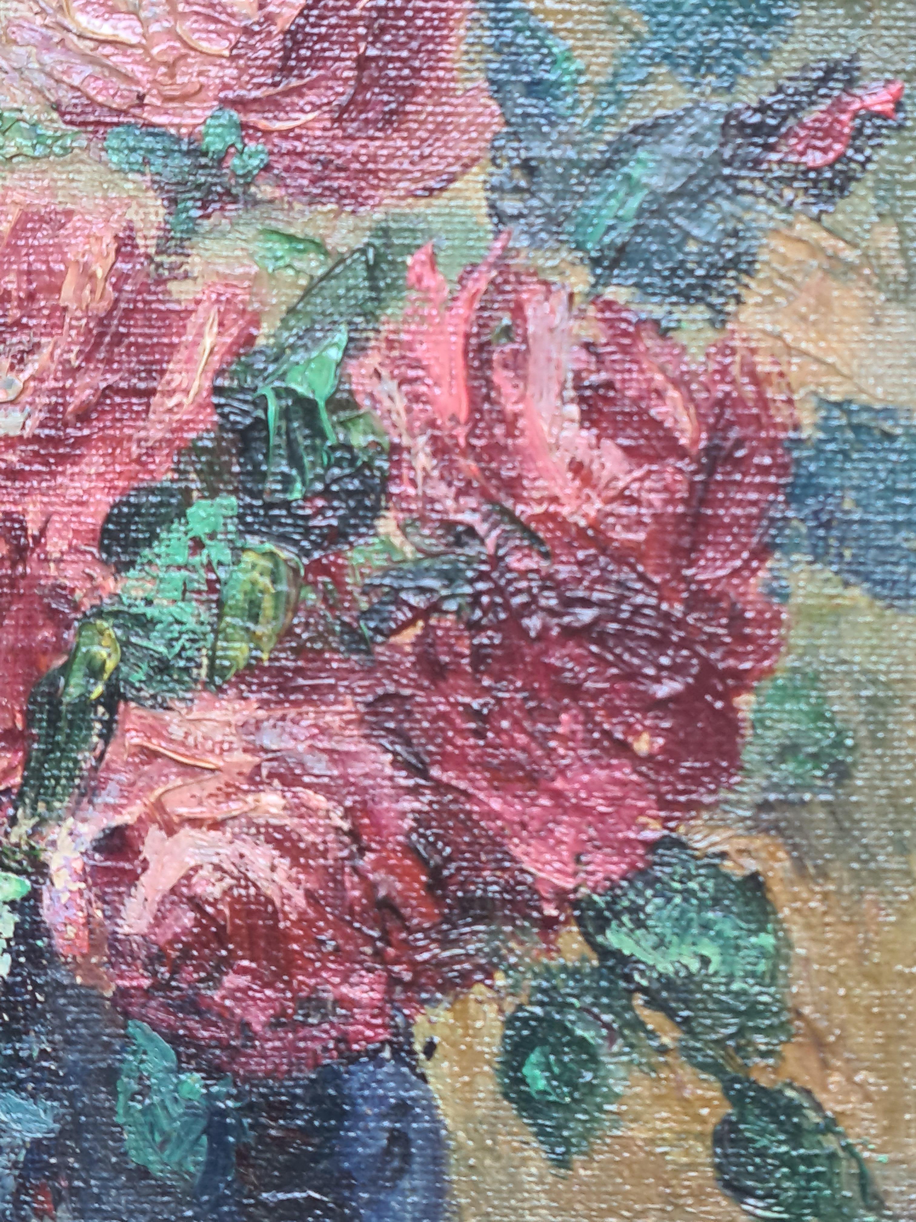 Nature morte impressionniste française du milieu du siècle, roses dans un vase - Gris Interior Painting par Claire Olivier-Tiberghien