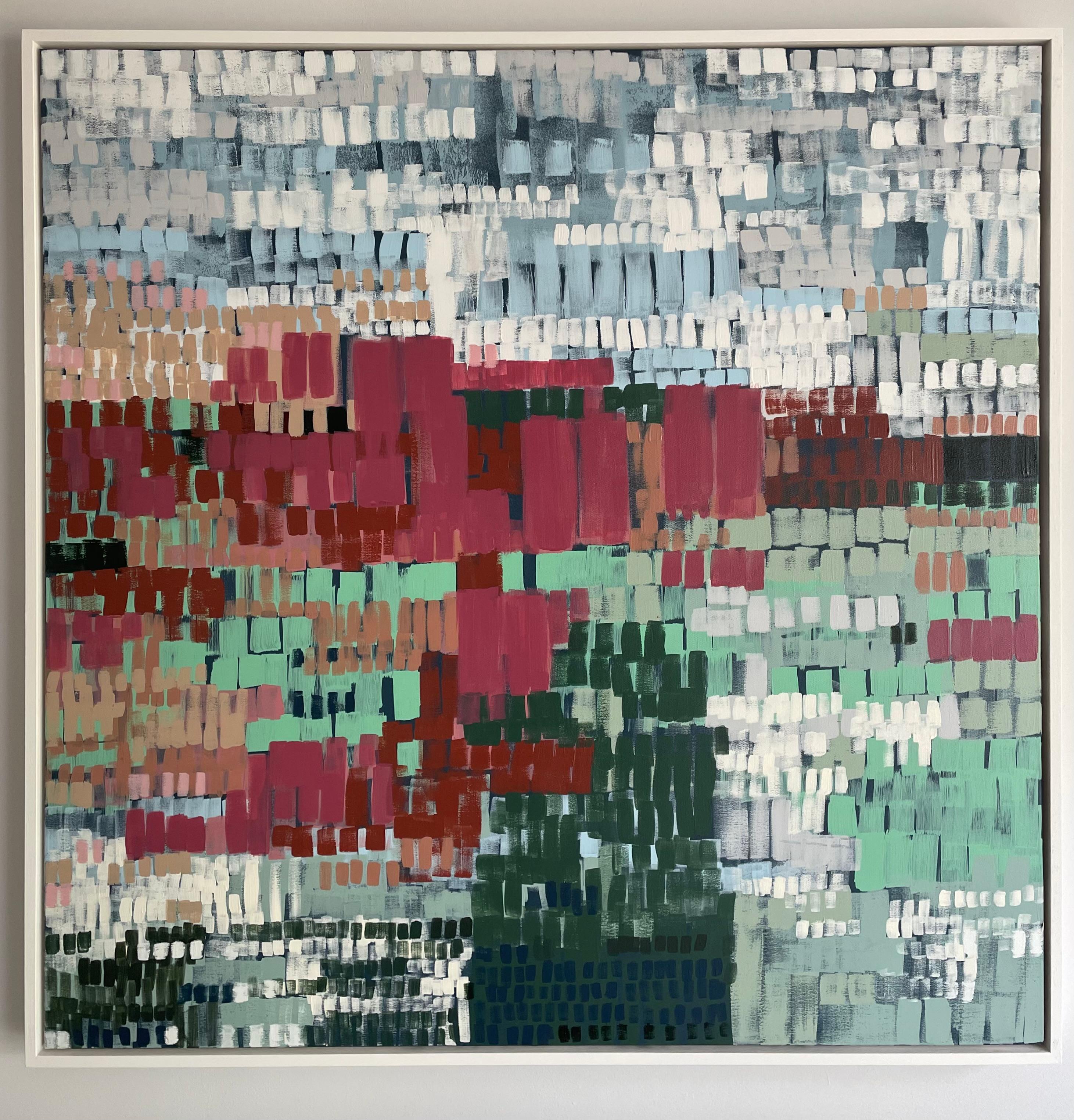 Claire Oxley Wasserblumen und Hagebutten Original abstrakte Landschaft auf Leinwand; Mischtechnik auf Leinwand. Leinwandgröße: 101x101x4,2cm; gerahmt 105x105x5,2cm. Gerahmt in einem maßgeschneiderten Rahmen im Stil eines cremefarbenen Tabletts.