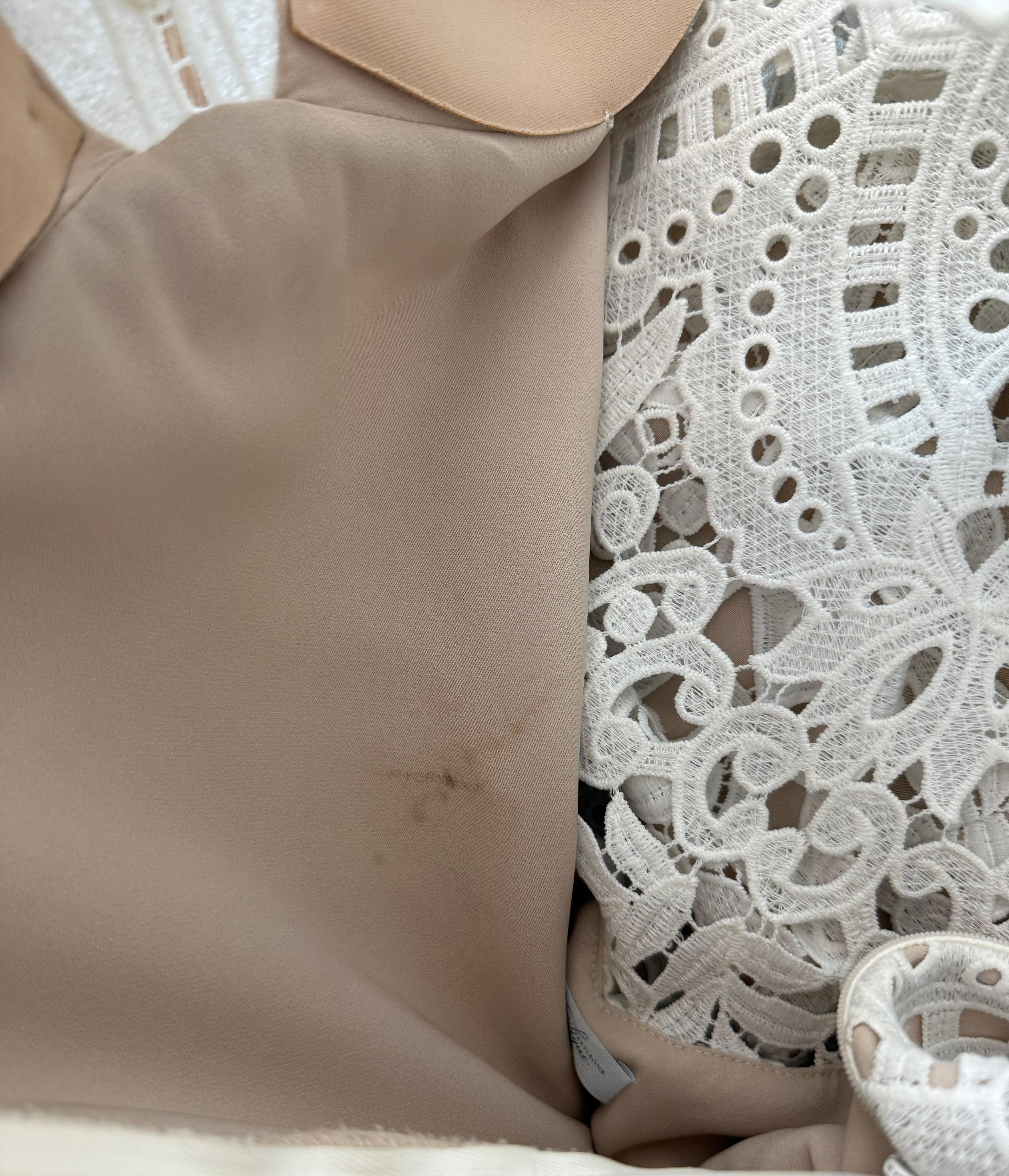 CLAIRE PETTIBONE 2016 Sample Wedding Gown Lace White Beach Wedding For Sale 2