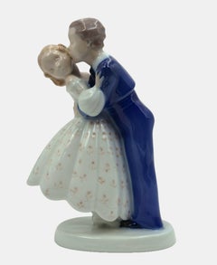 Vintage Bing & Grondahl Figurine Youthful audacity / - Dancing Kiss -